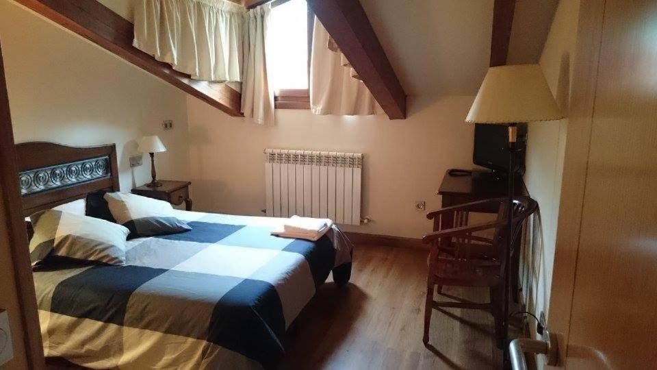 Double Room With Private Bathroom photo 2