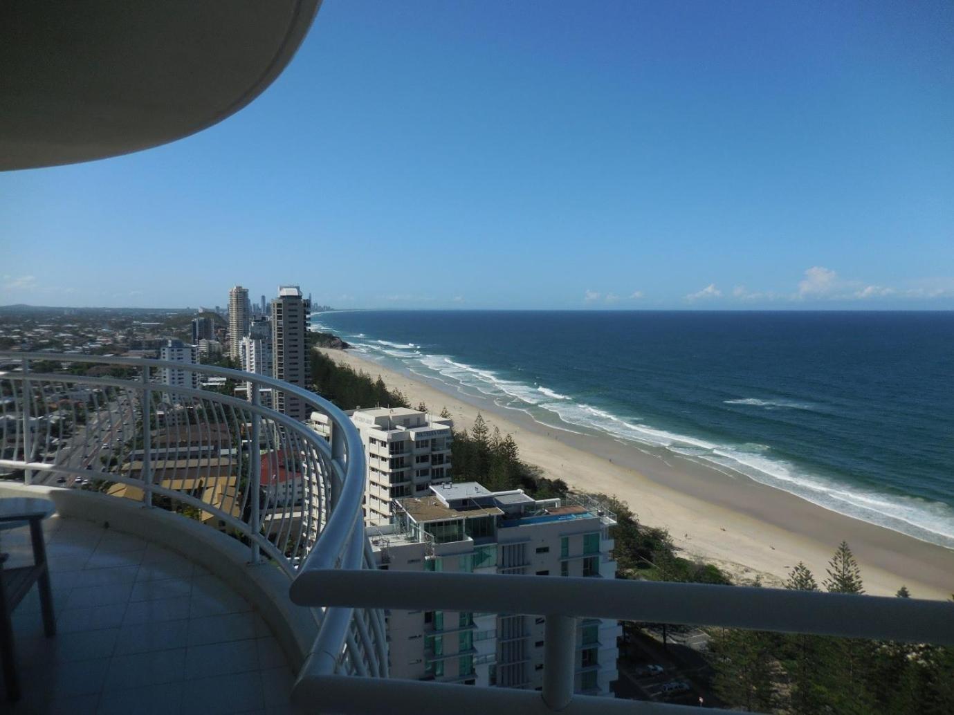 Premier Three-Bedroom Apartment - Sub Penthouse photo 2