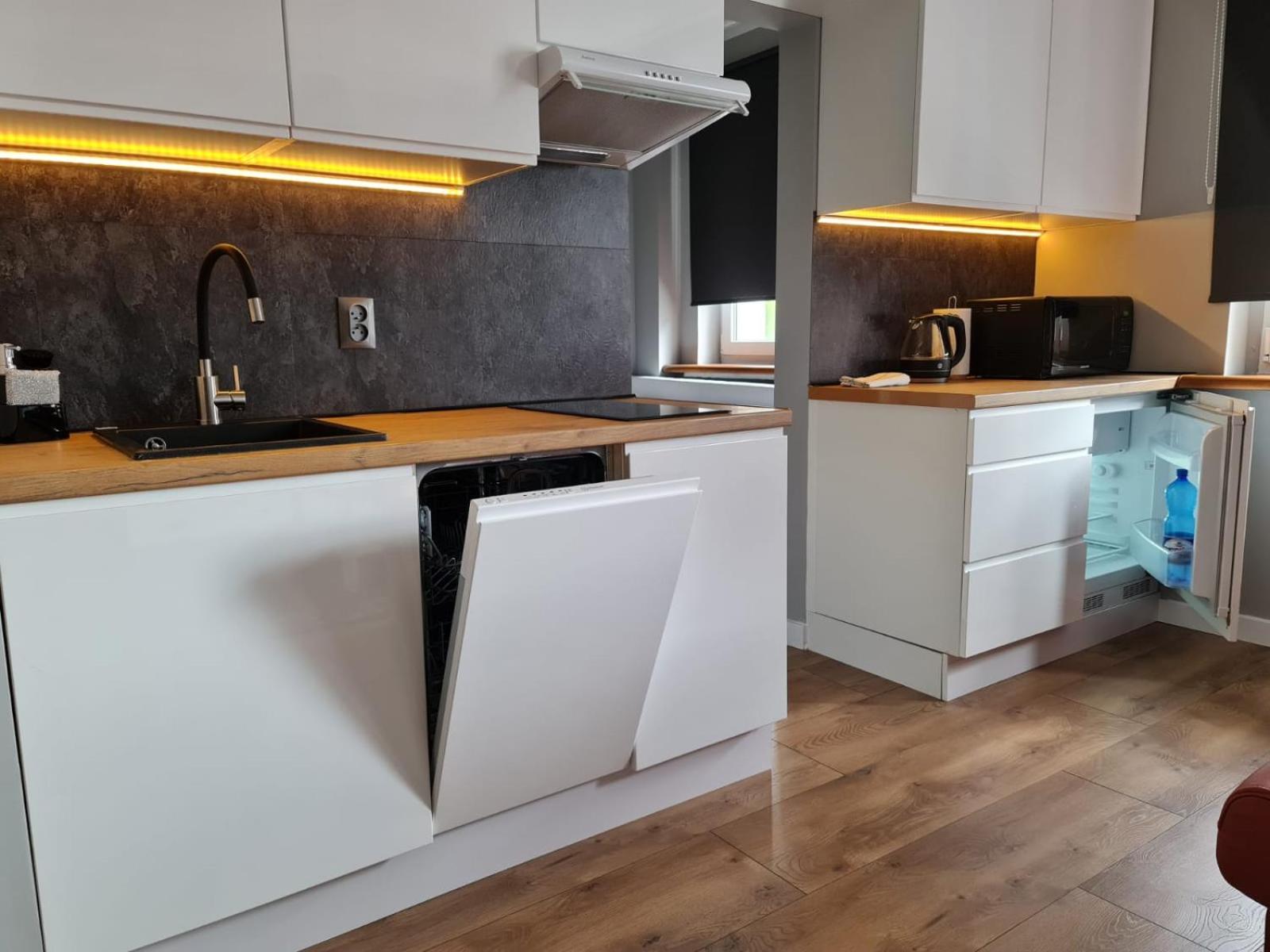One-Bedroom Apartment - Photo 11