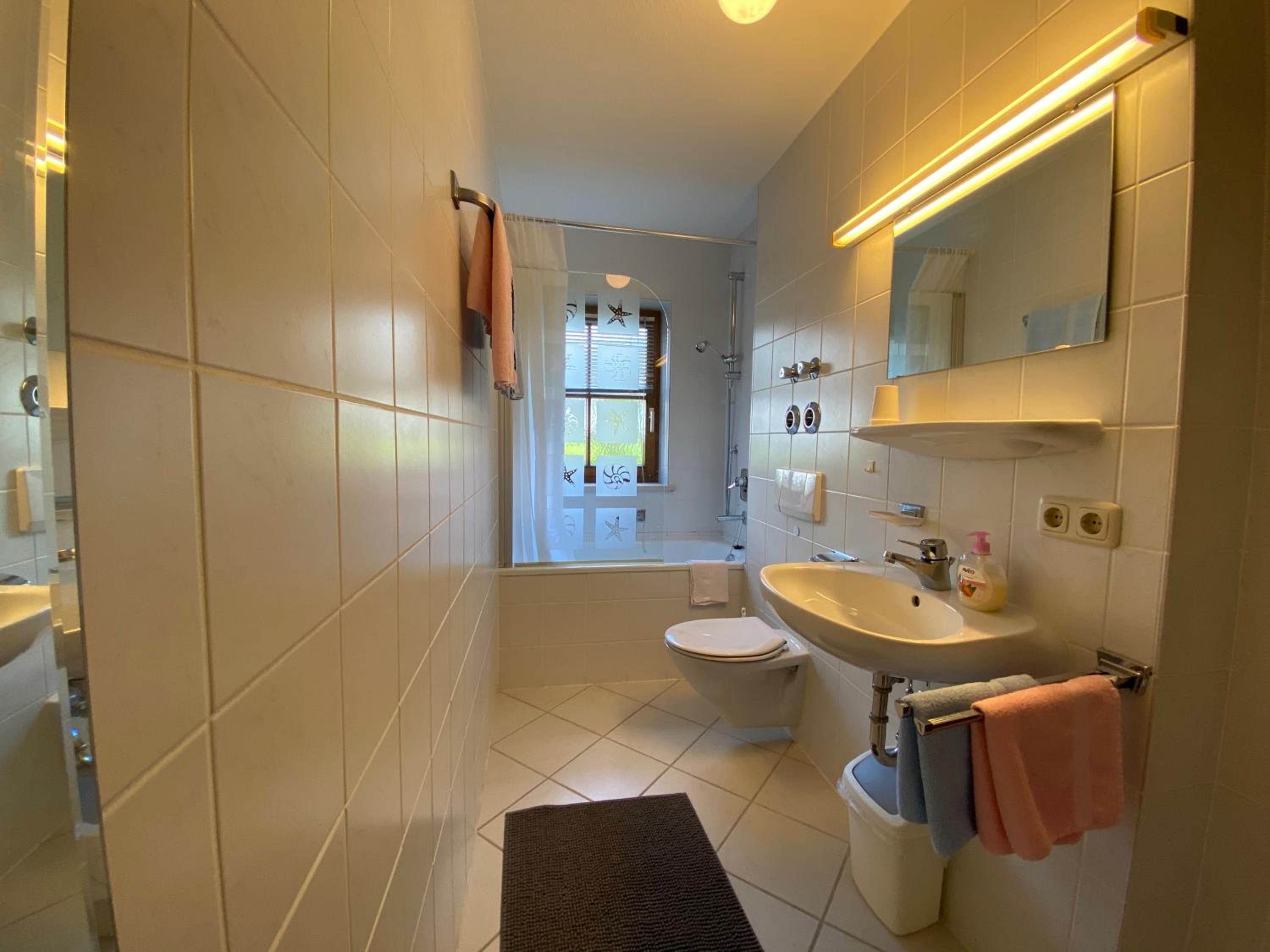 Apartment with Terrace 1 photo 2
