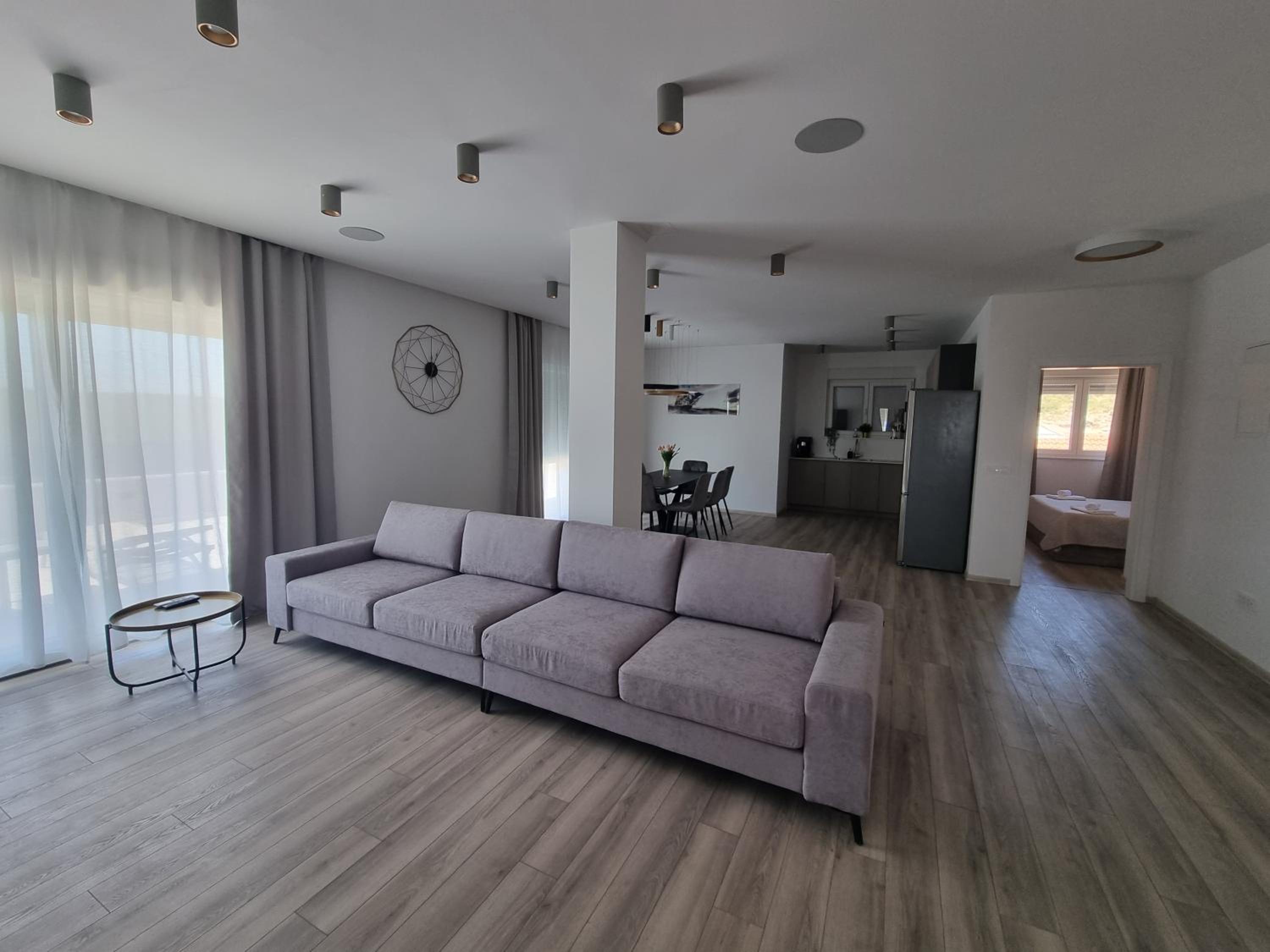  Three-Bedroom Superior Apartment with Jacuzzi