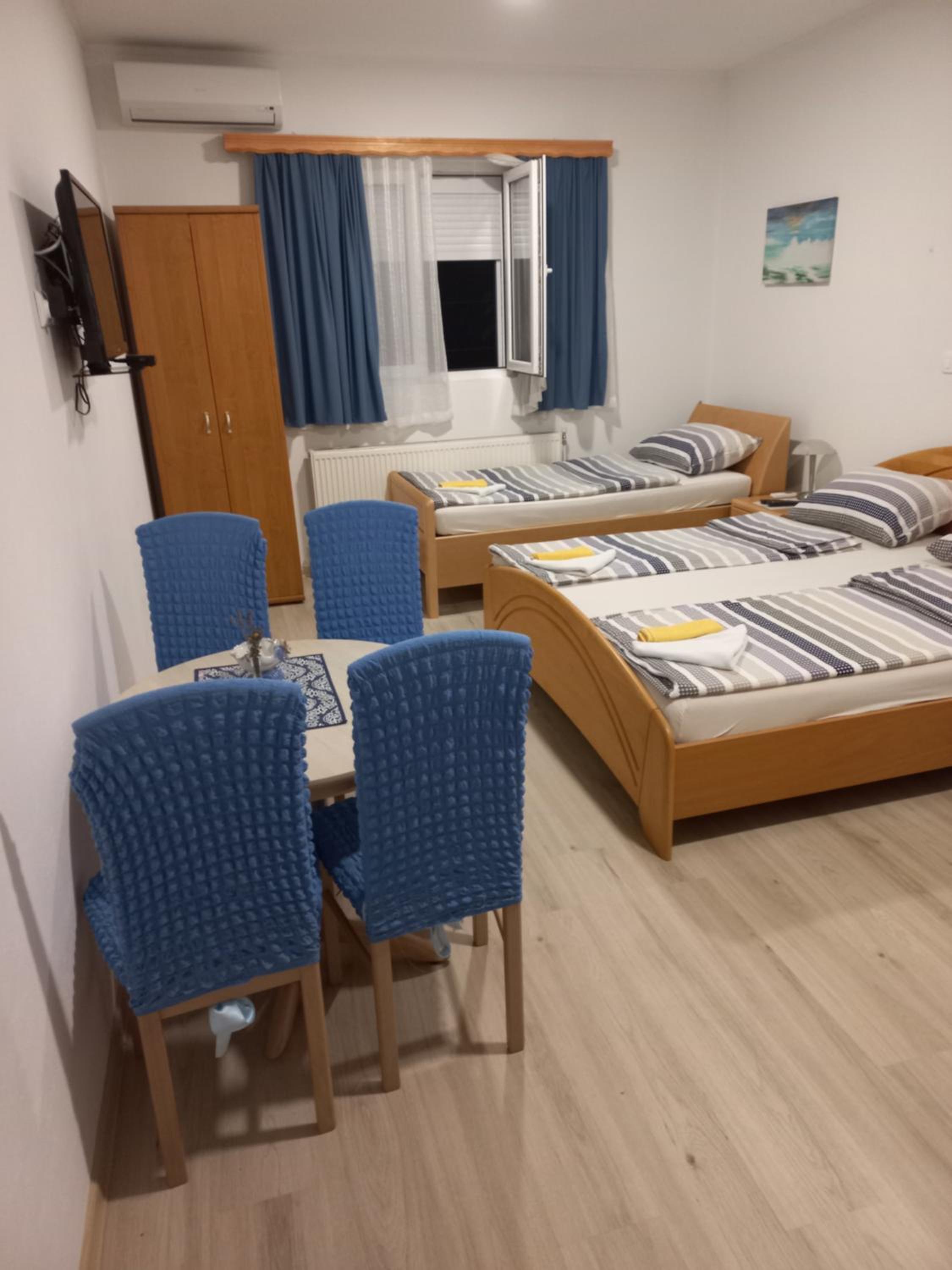 Family Suite photo 2