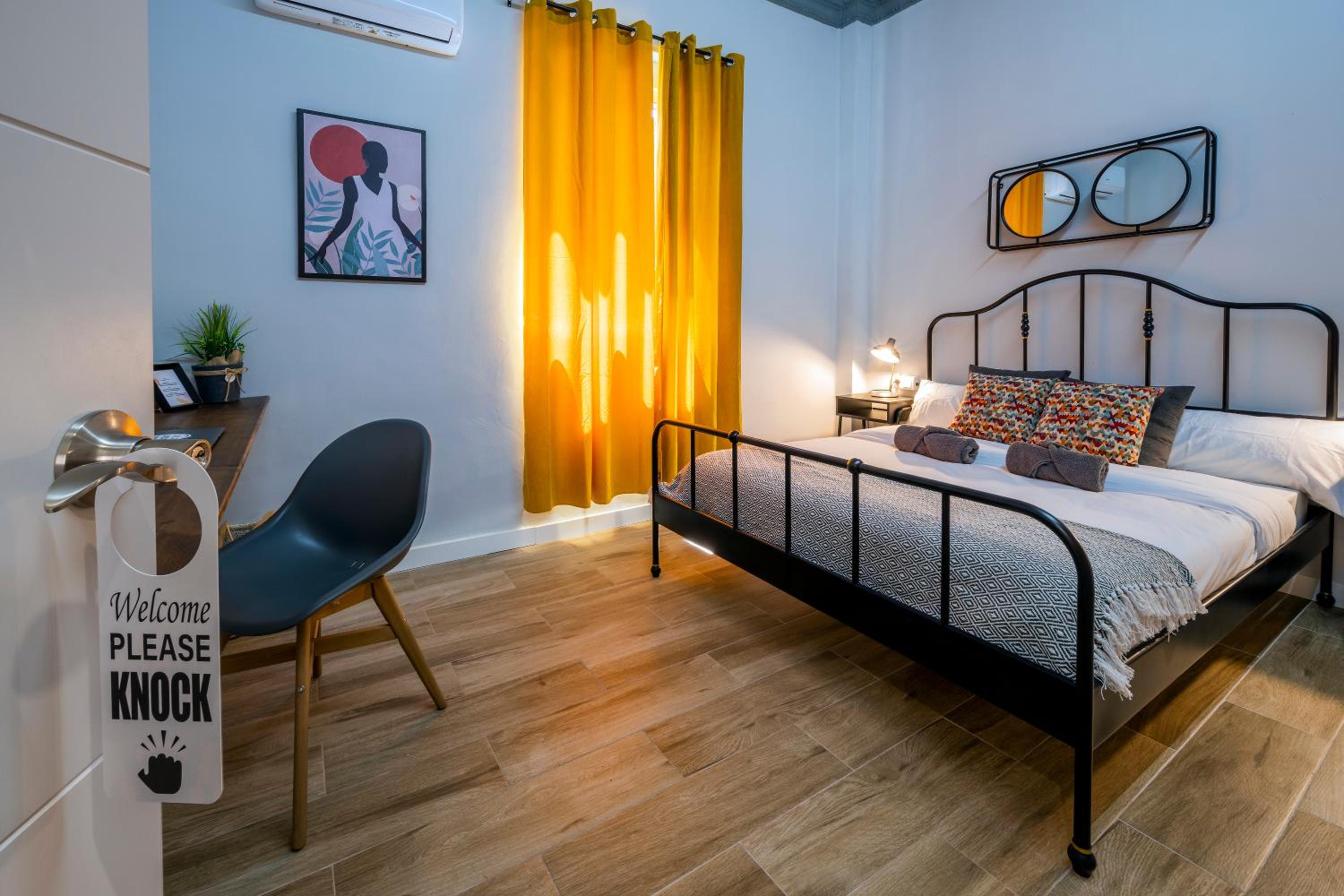 Habitación Doble Estándar con Baño Compartido