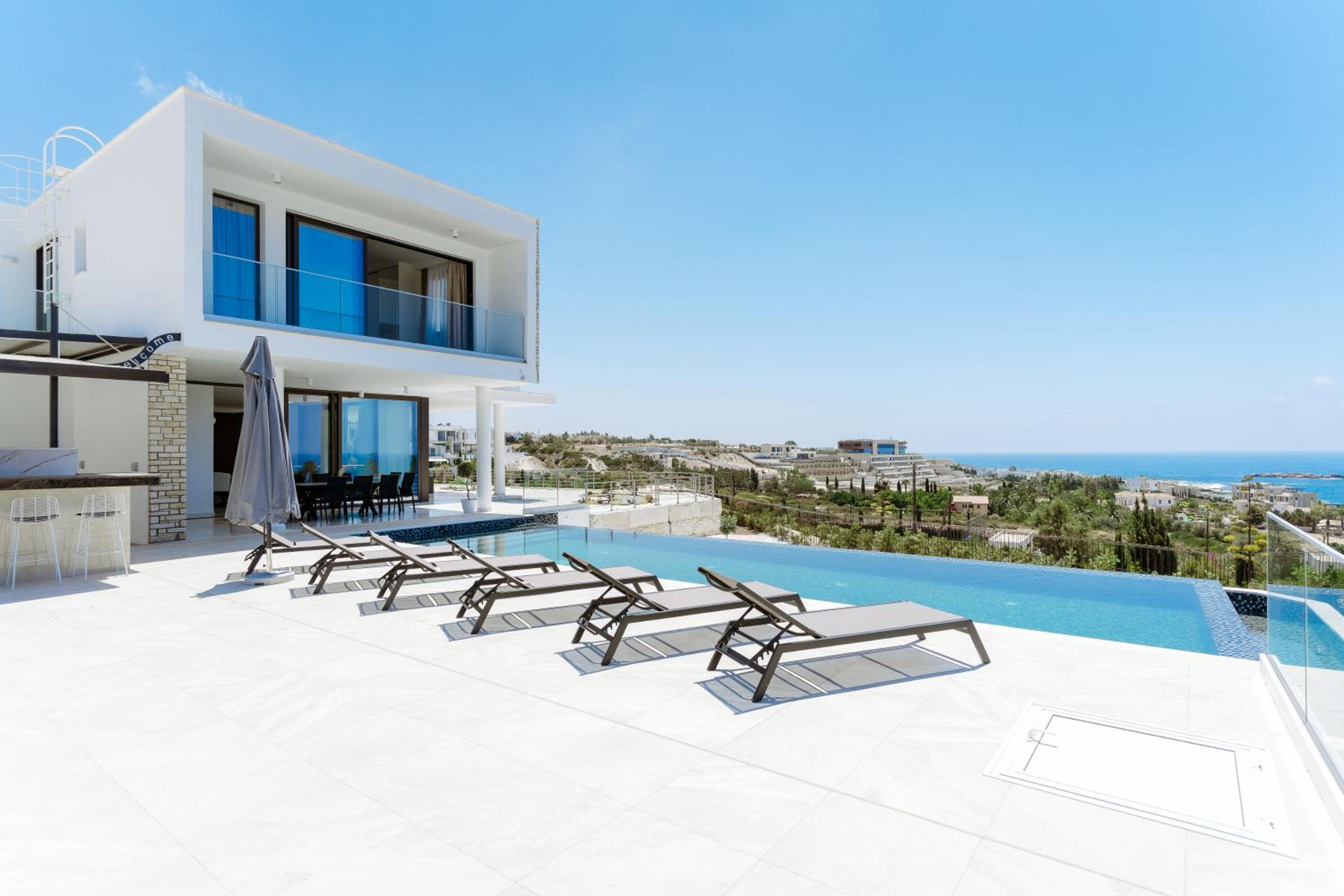 Villa with Private Pool photo 3