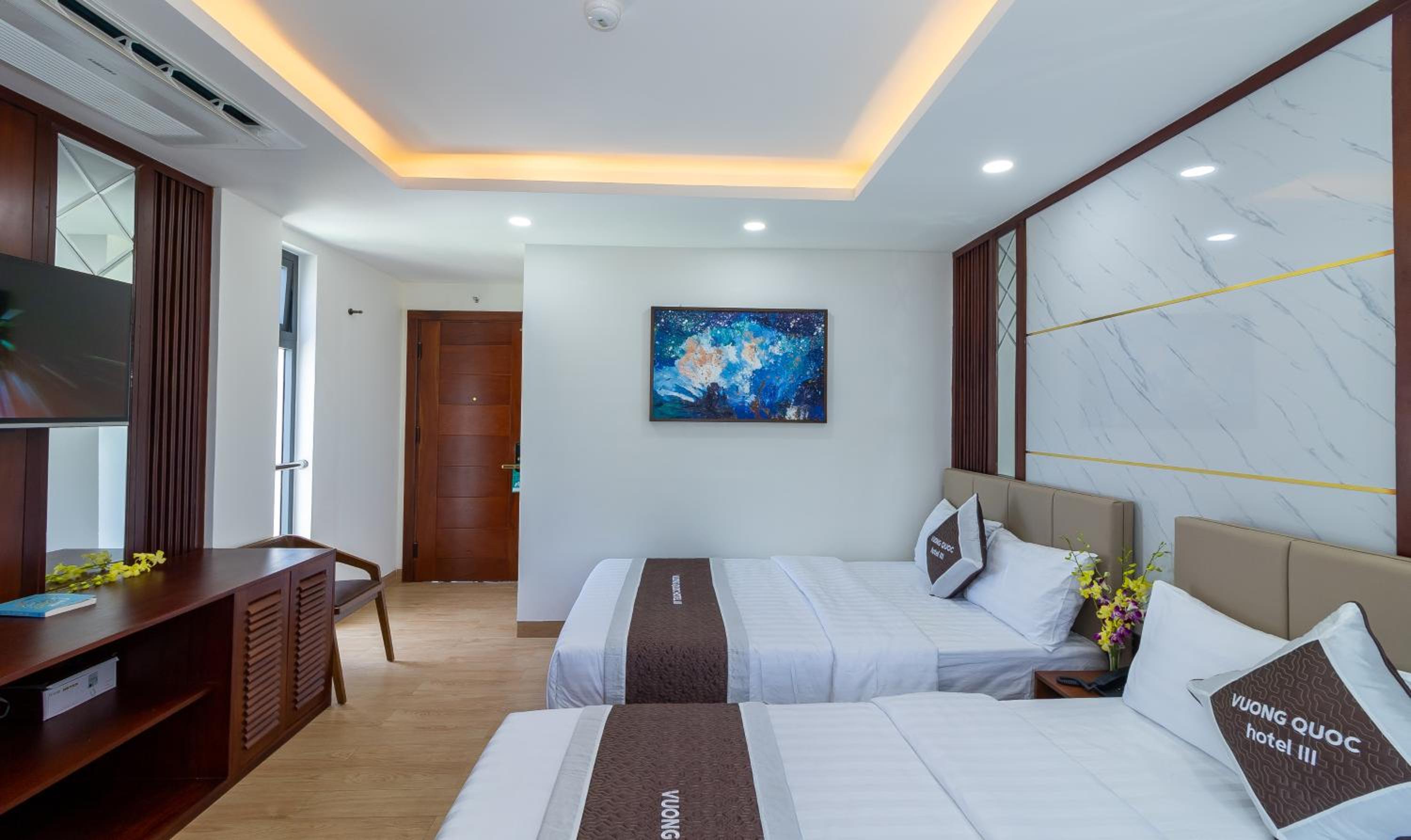 Deluxe Double or Twin Room with Sea View photo 3