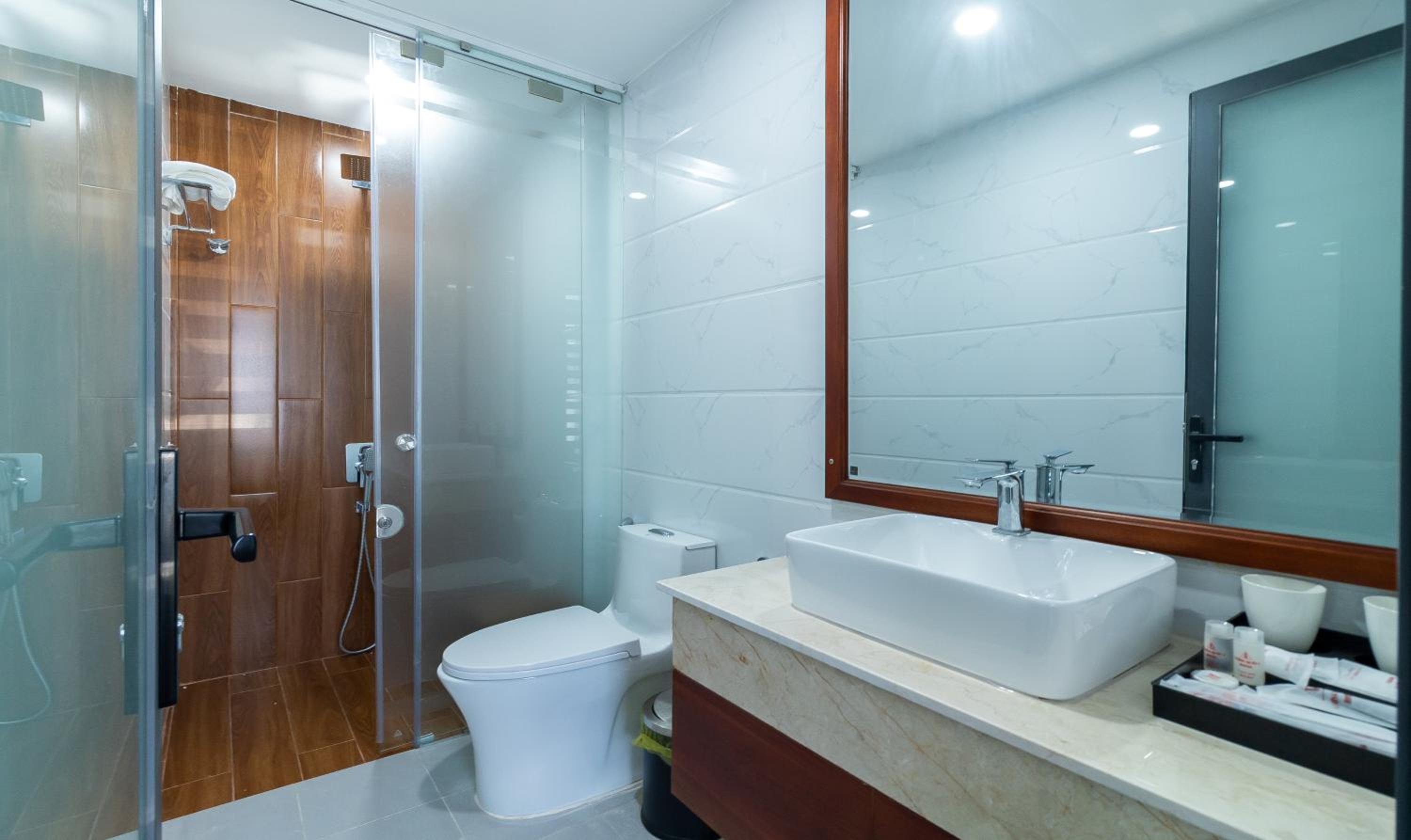 Deluxe Double or Twin Room with Sea View photo 2