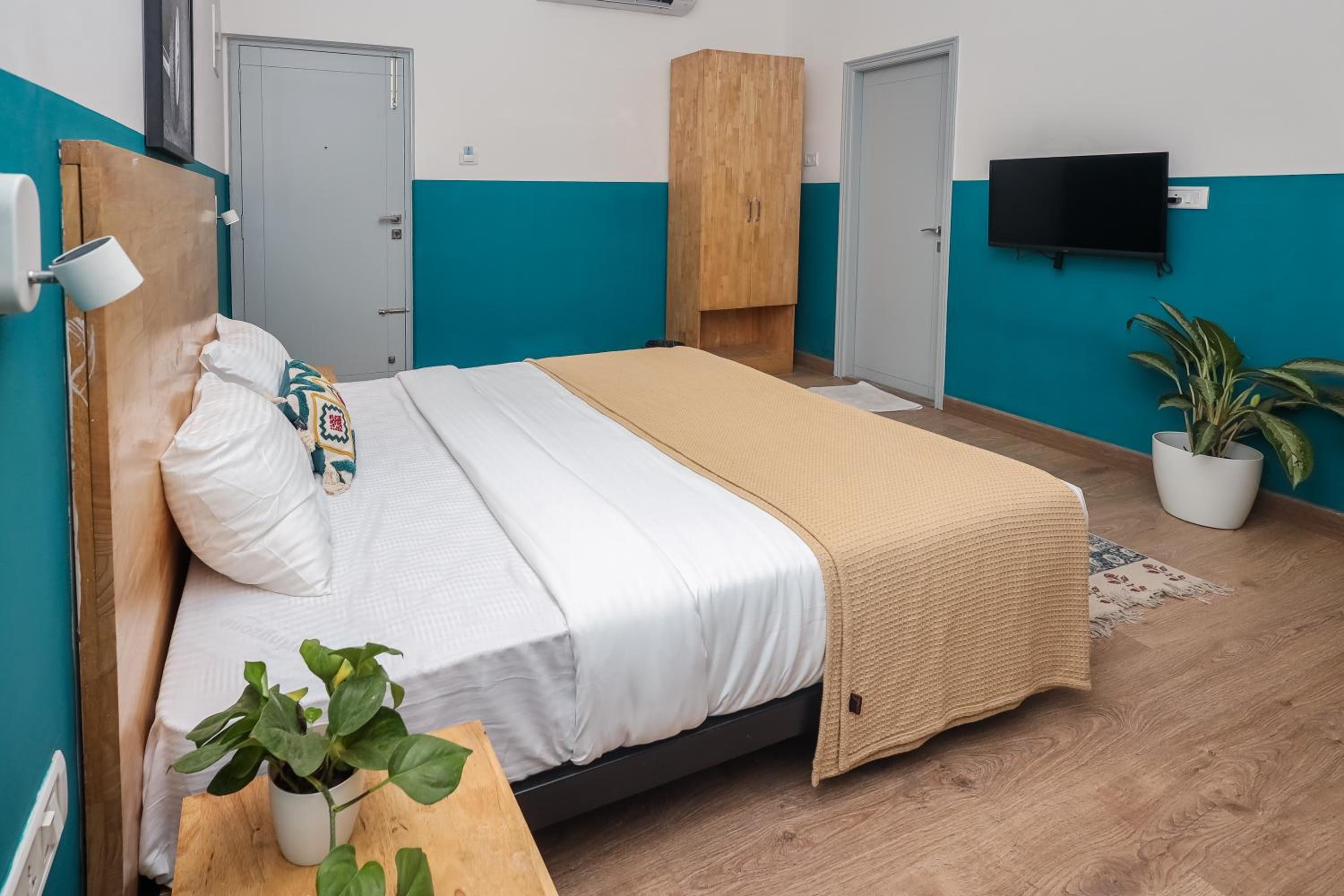 Standard Double Room - Photo 5