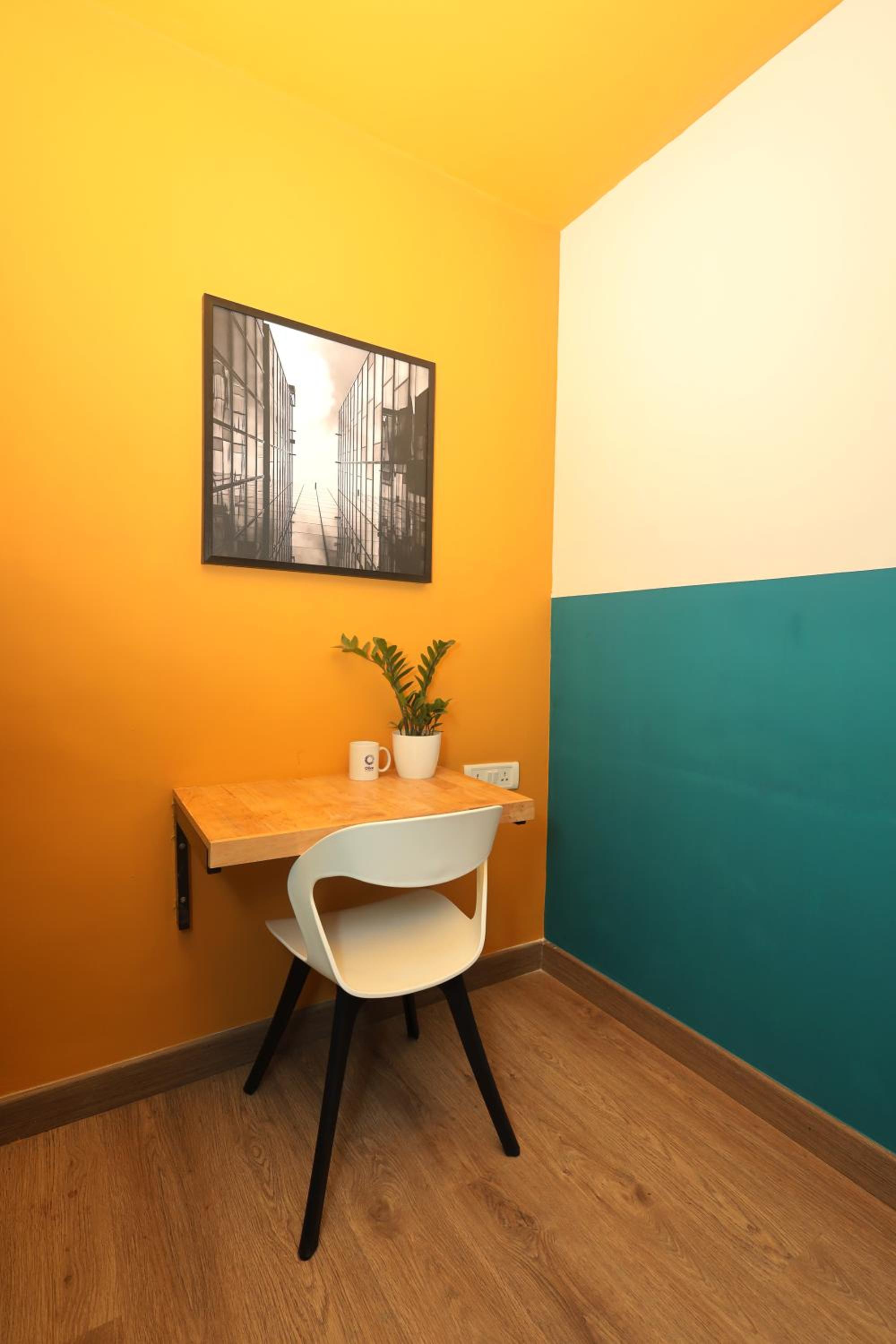 Standard Double Room - Photo 9