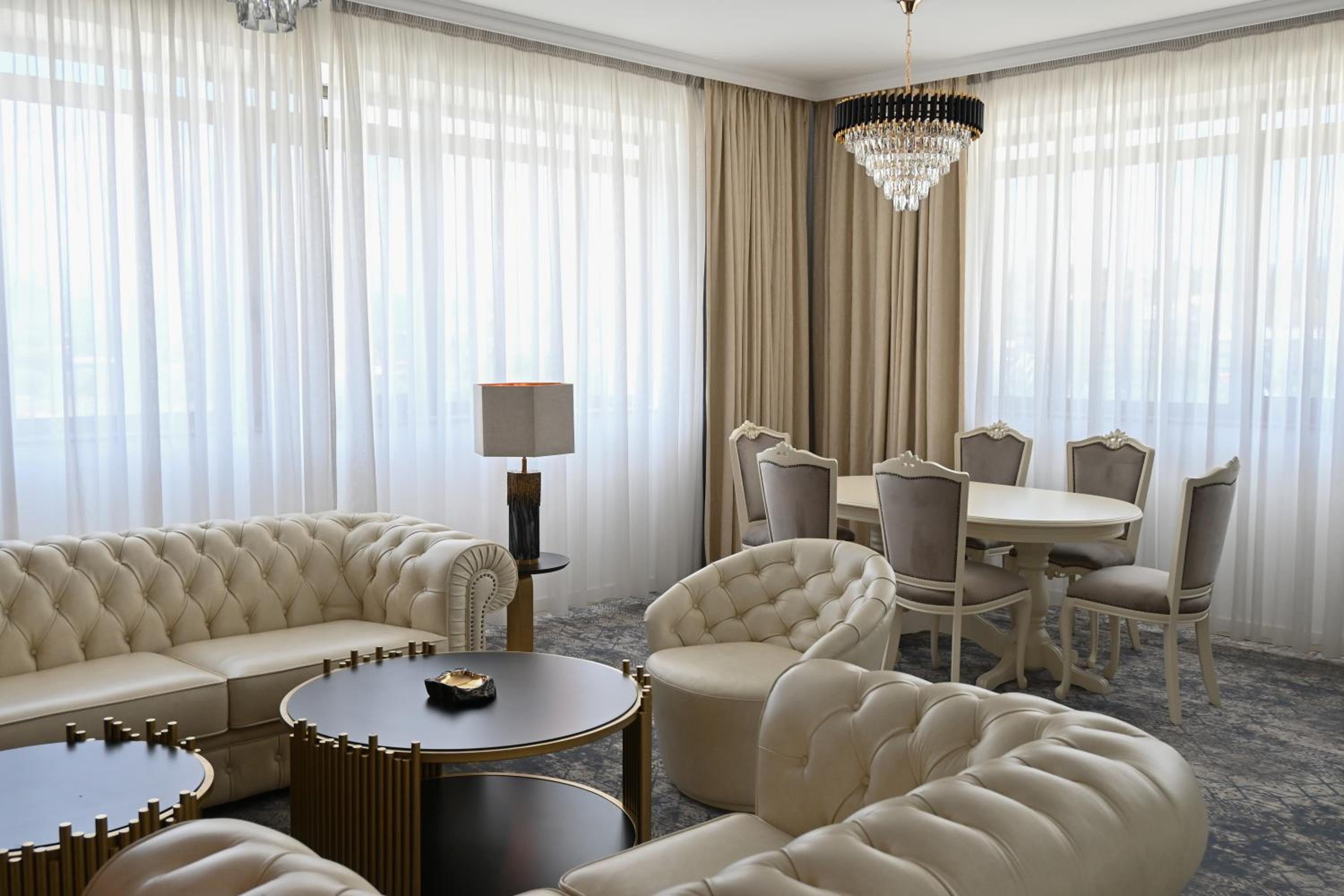Presidential Suite photo 2