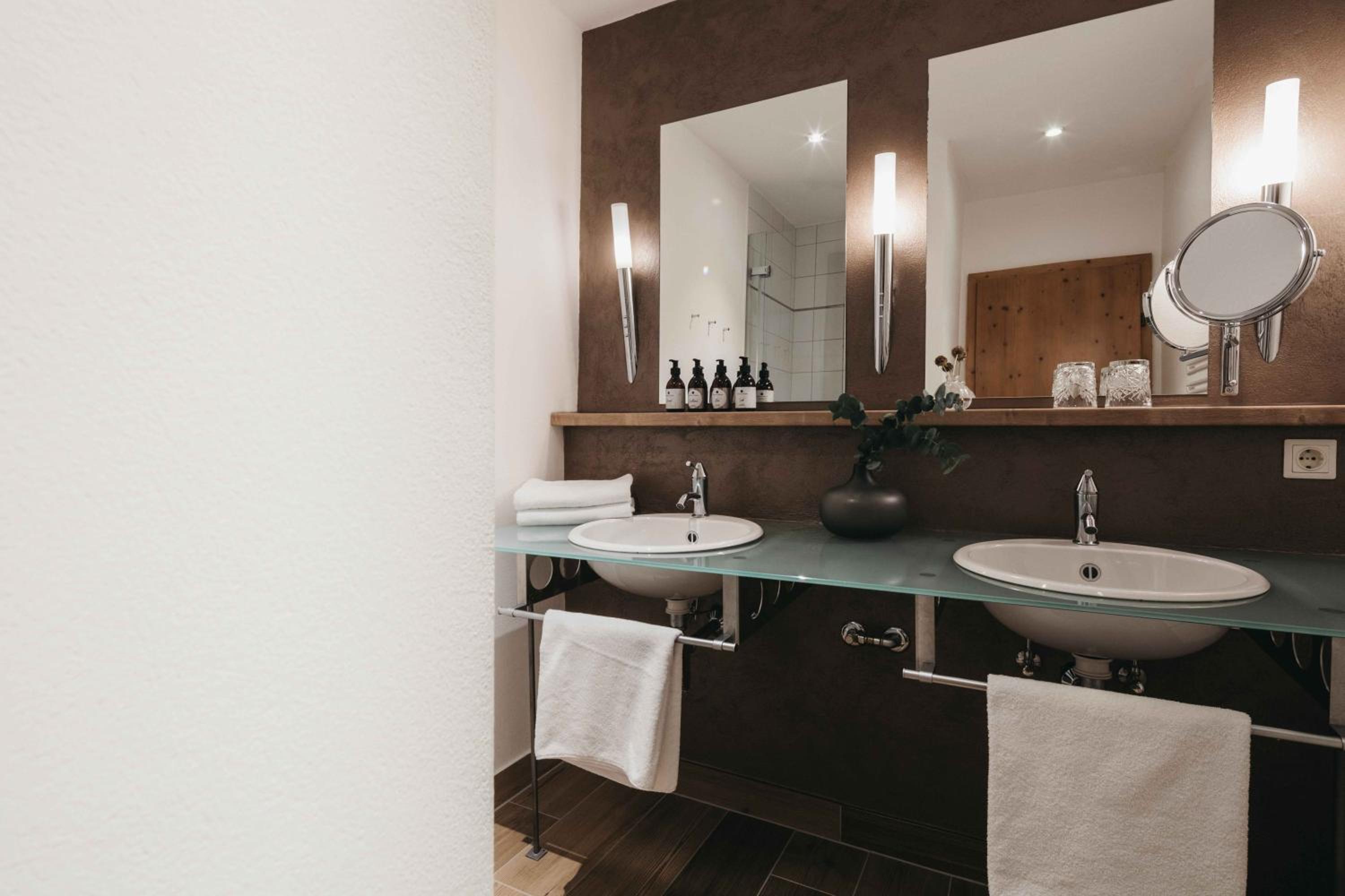 Suite With Mountain View - Photo 2