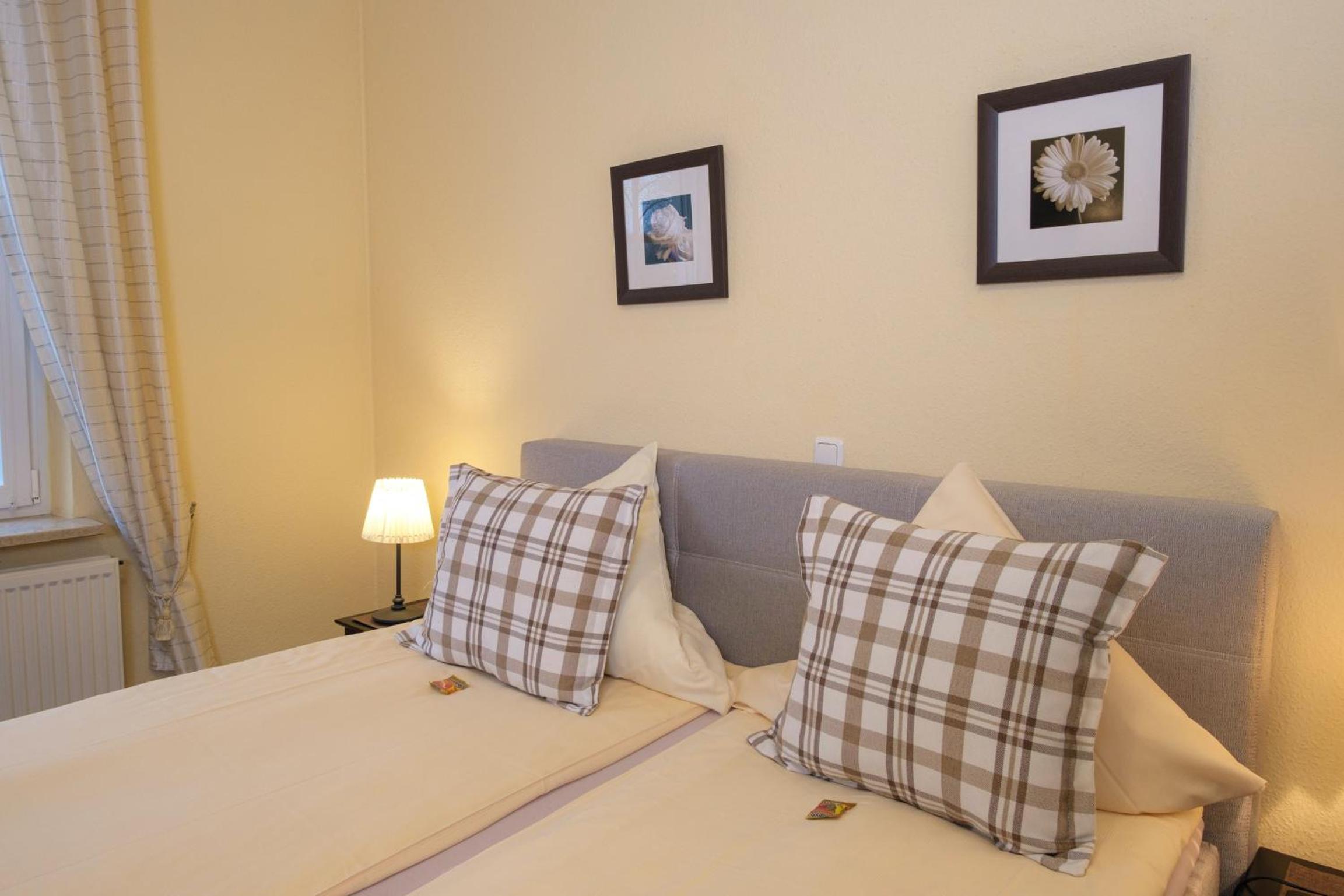Double Room - Photo 3