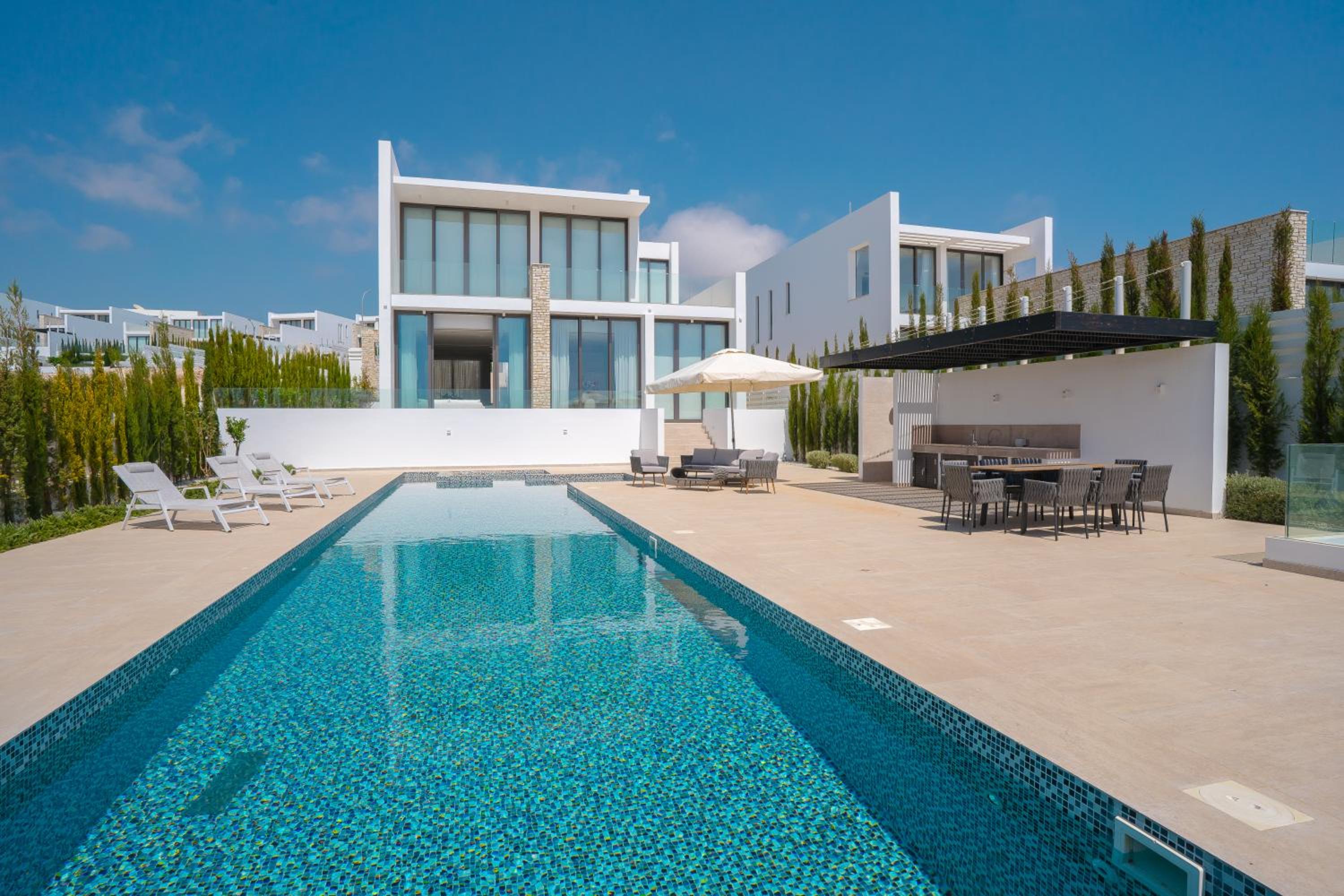 Villa - Beach Front photo 2