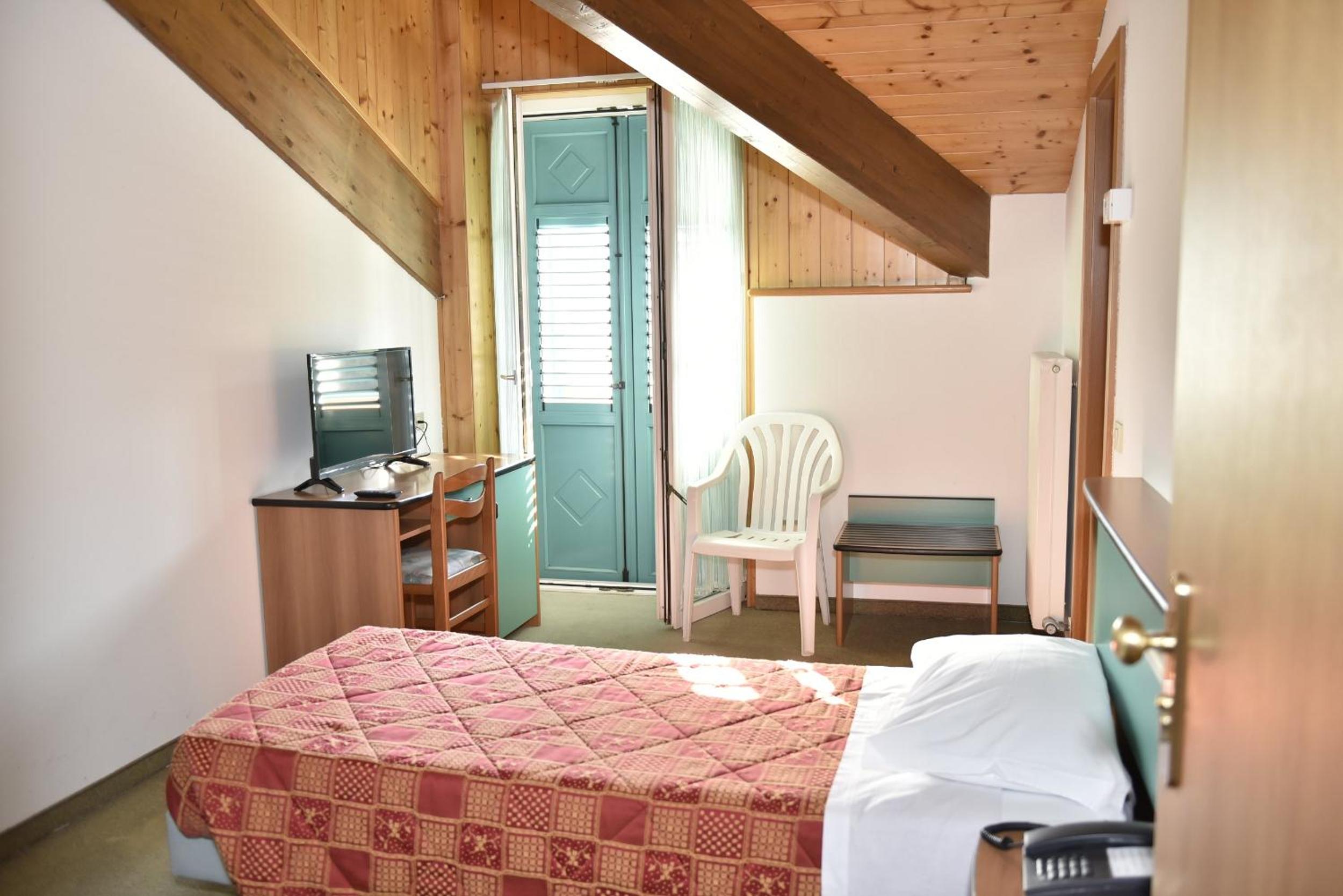 Economy Single Room