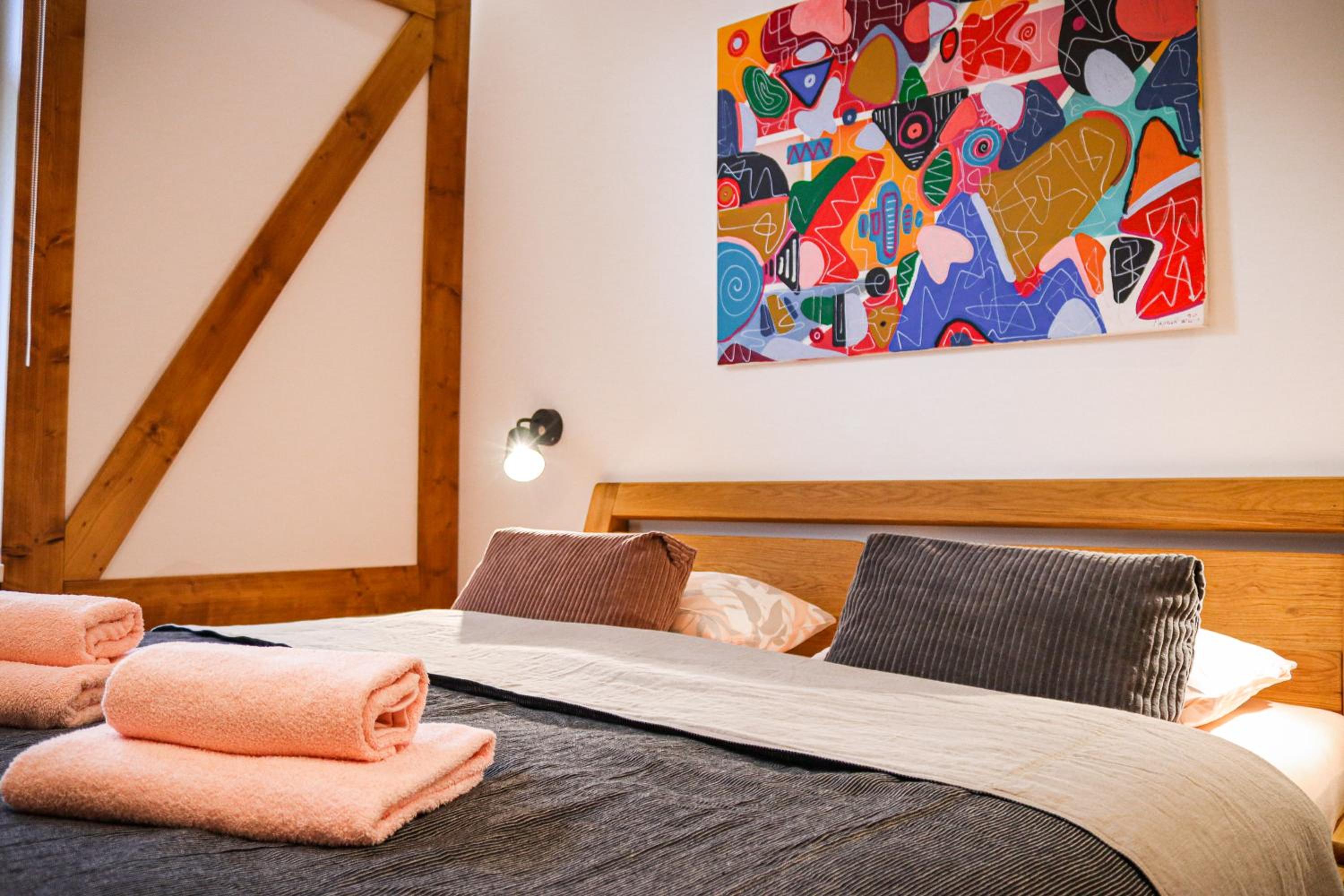One-Bedroom Apartment with Balcony