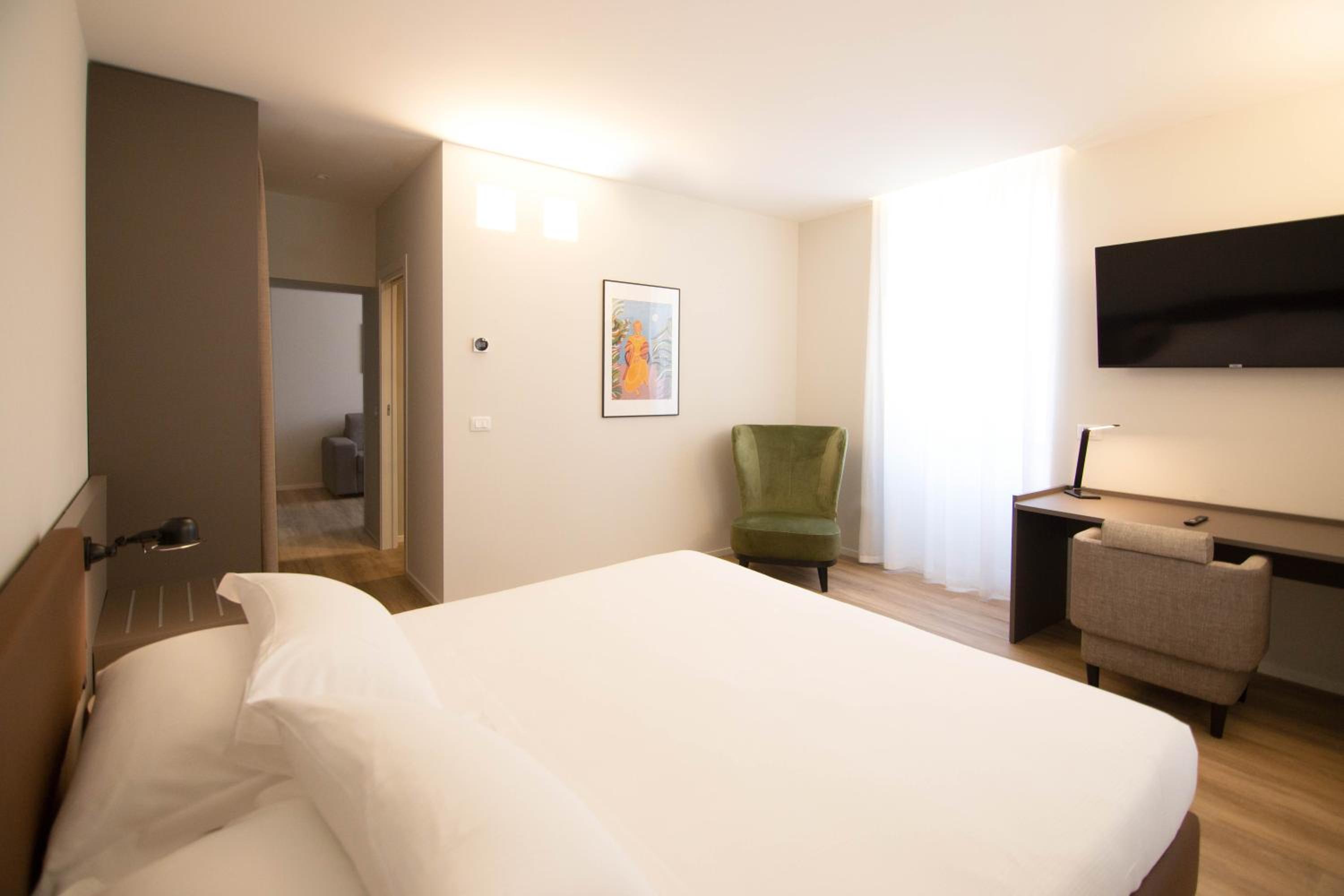 Deluxe Apartment