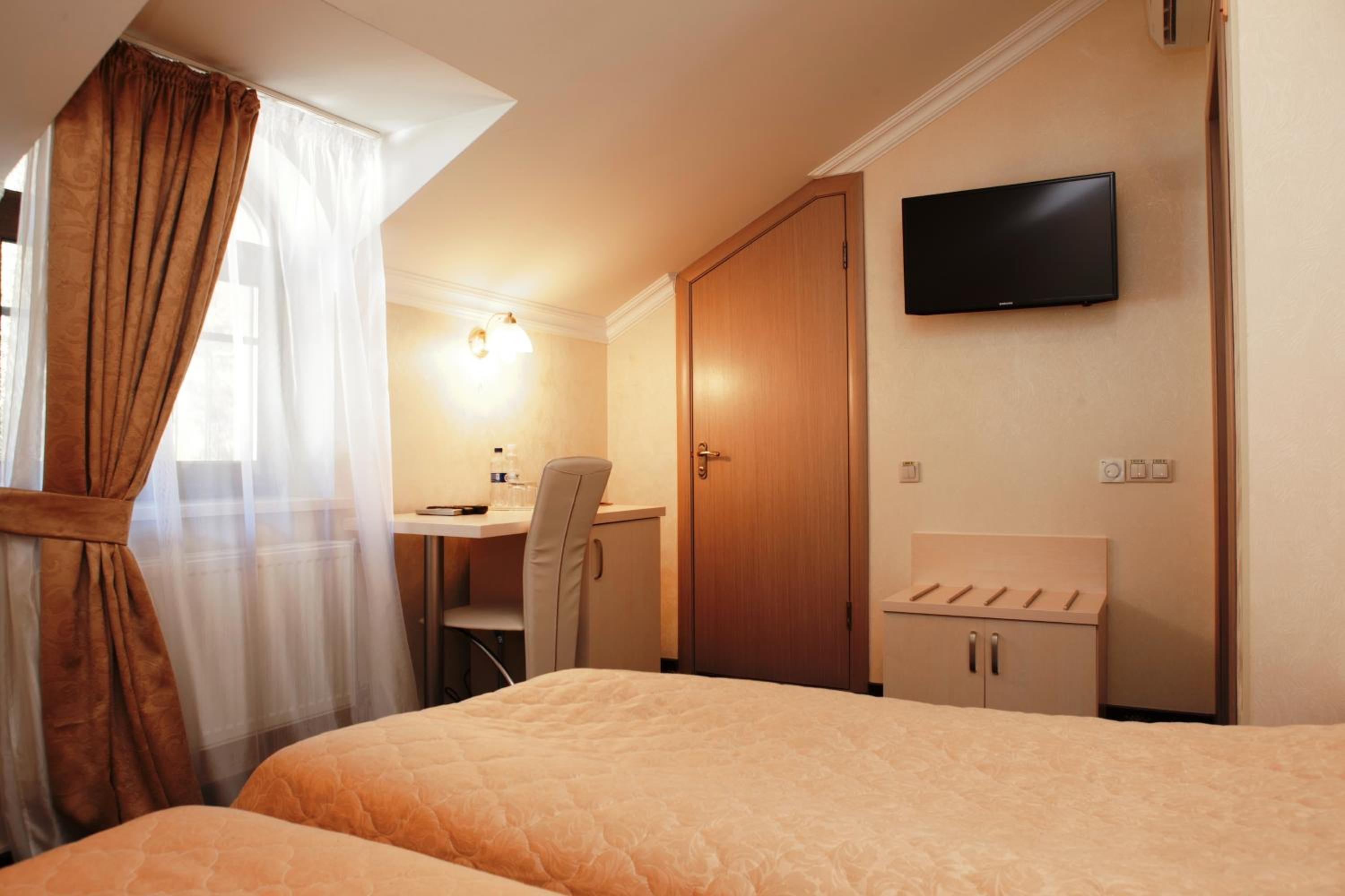 Standard Twin Room photo 1