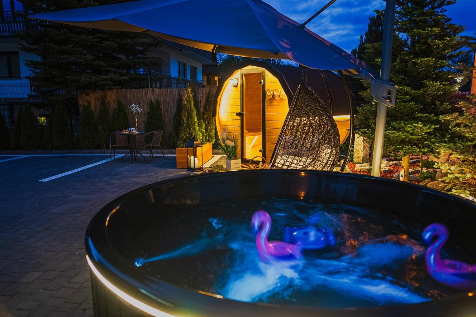 Deluxe Suite with Spa Bath photo 3