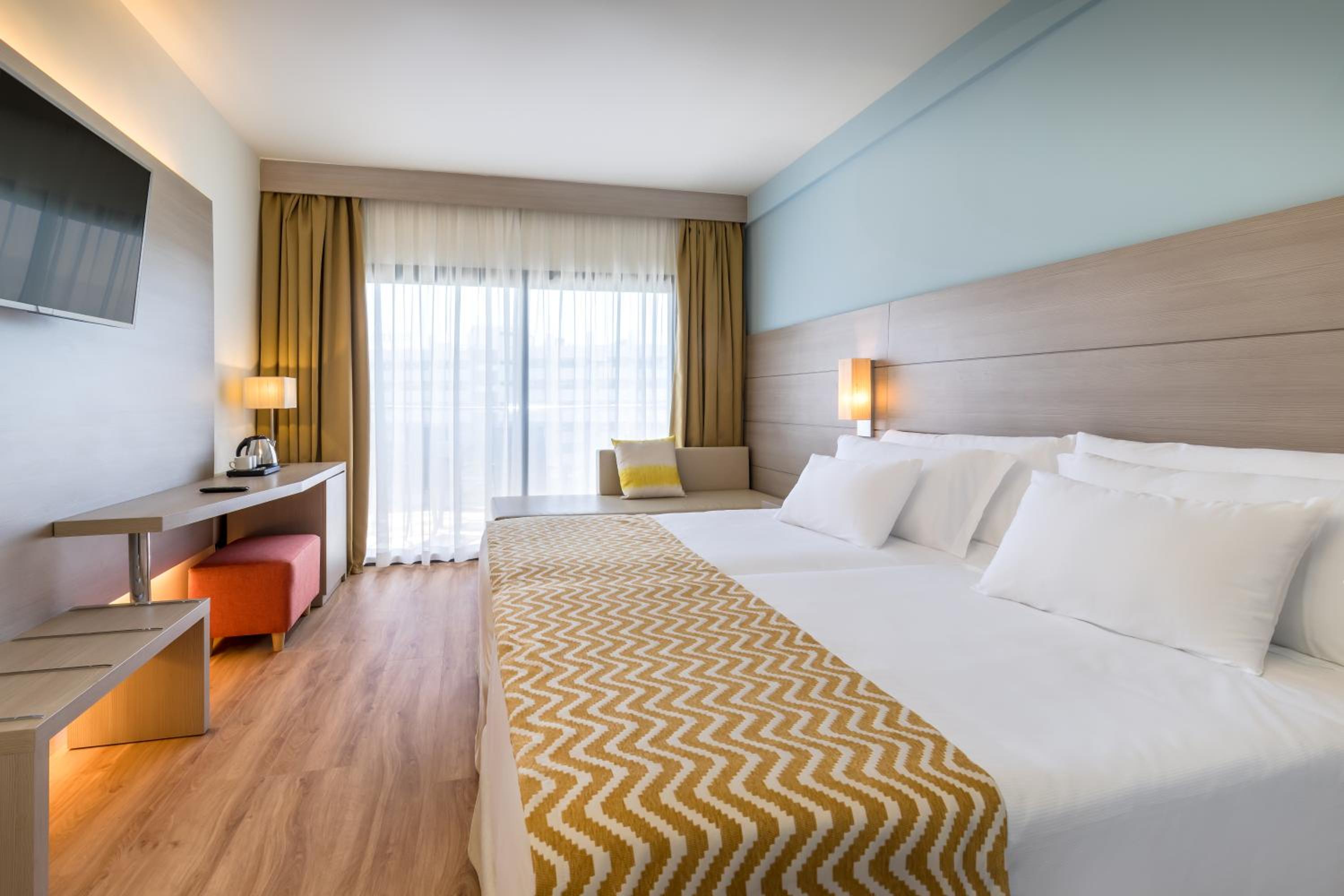 Double Room - Photo 2