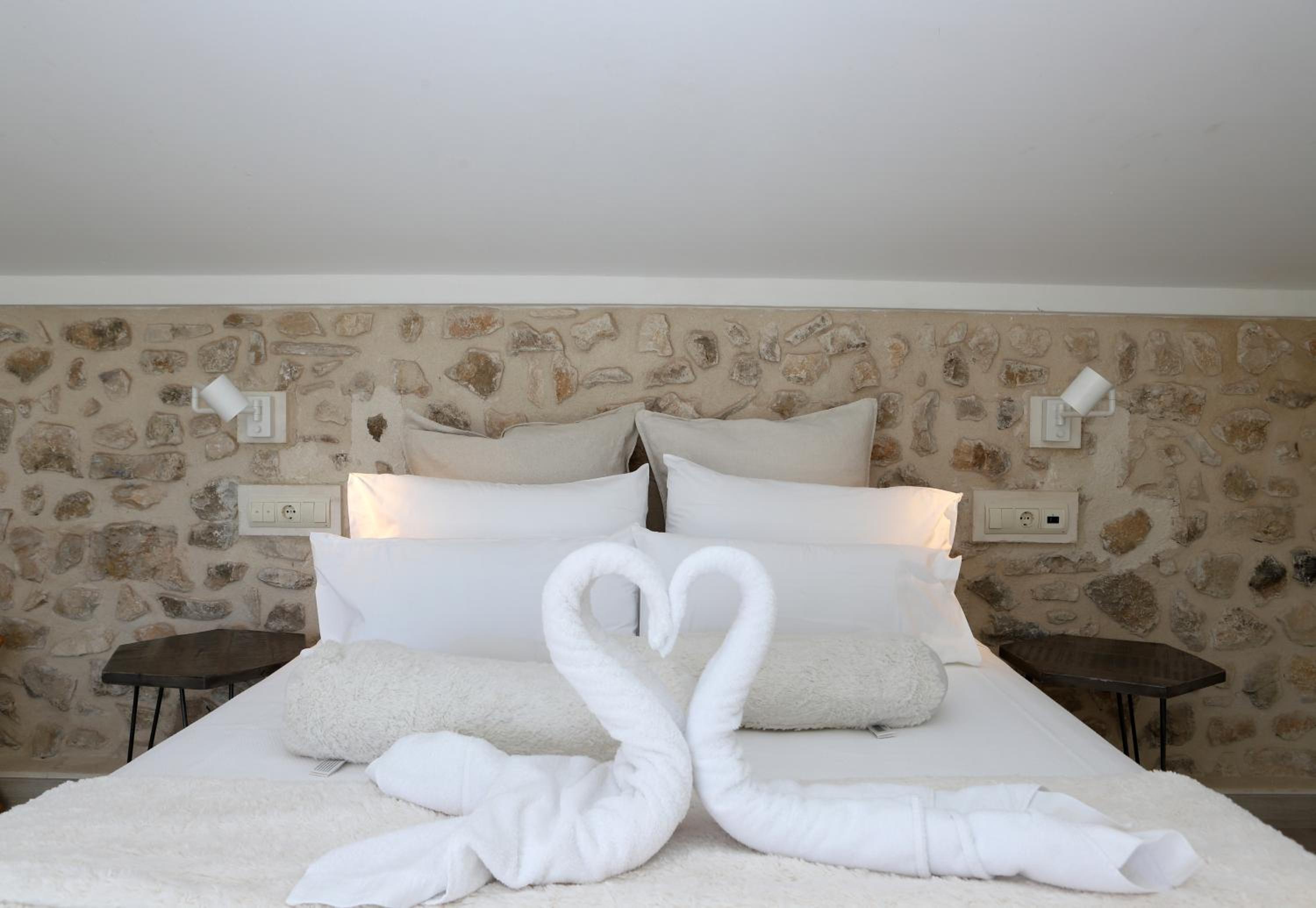 Deluxe Double Room - Photo 6