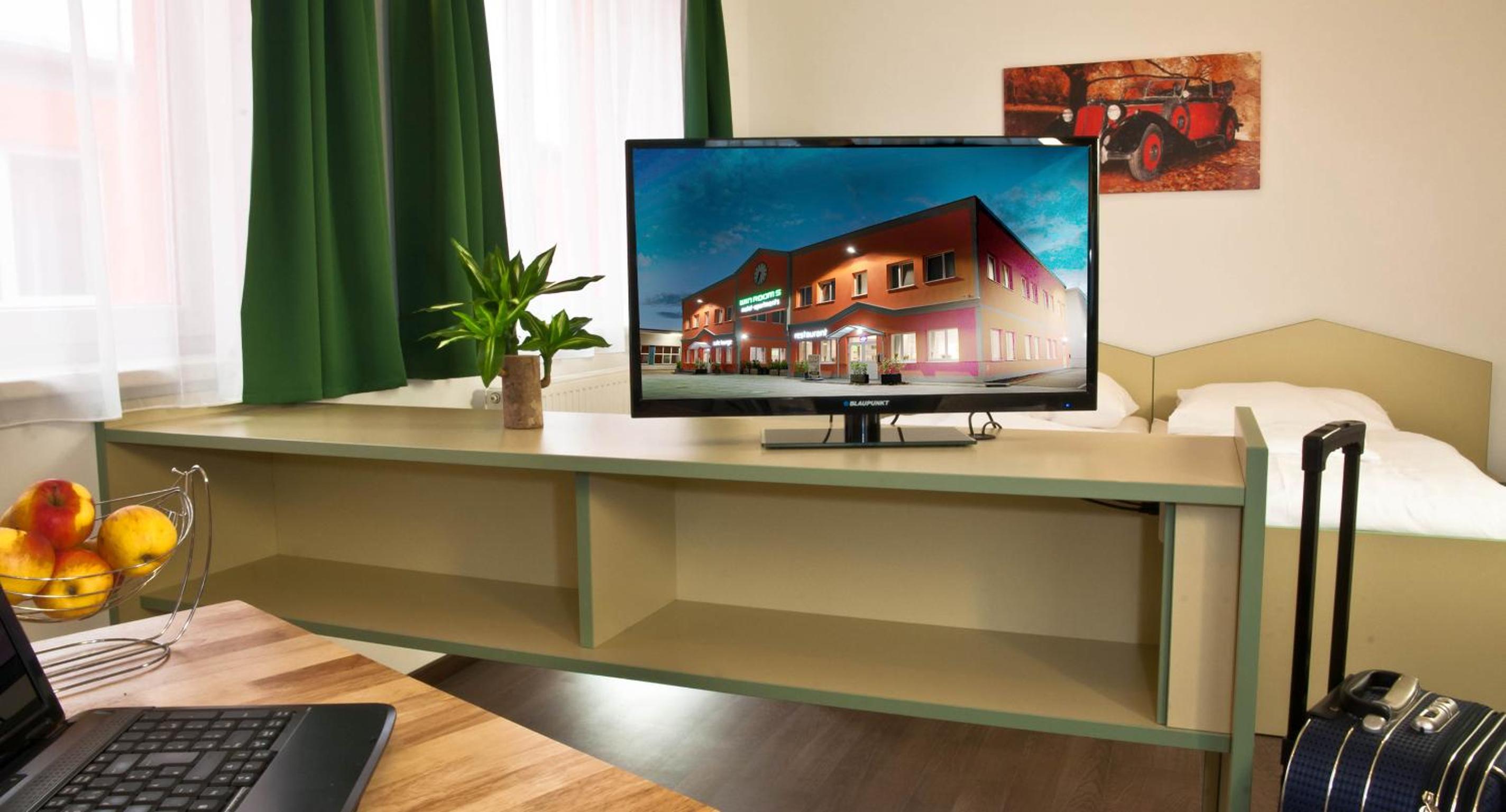 Double or Twin Room - Photo 7