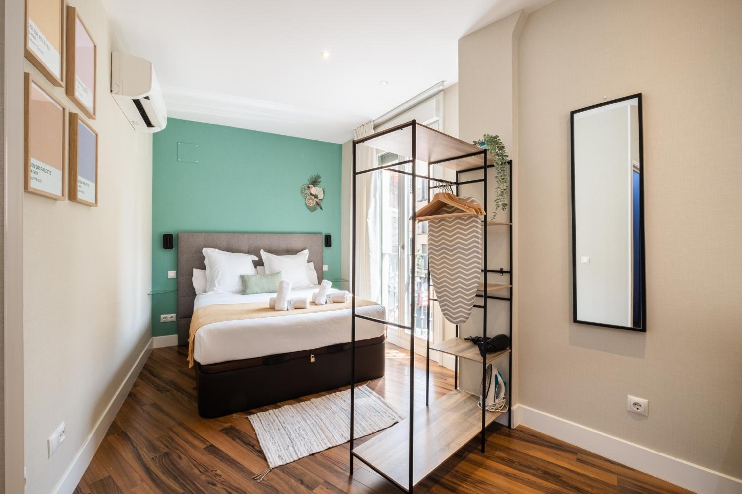 Studio Apartment photo 2