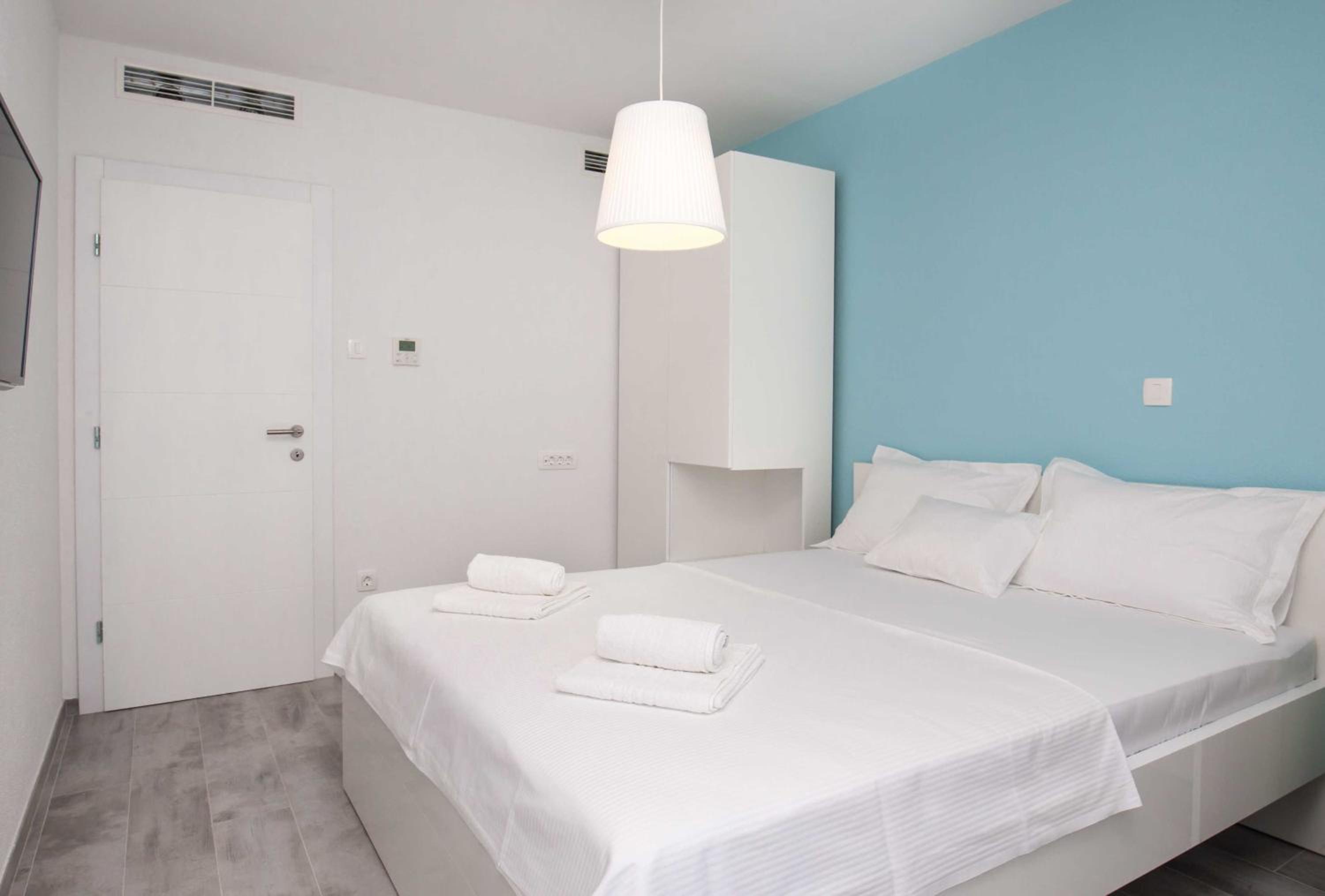 Premium One Bedroom Apartment photo 3