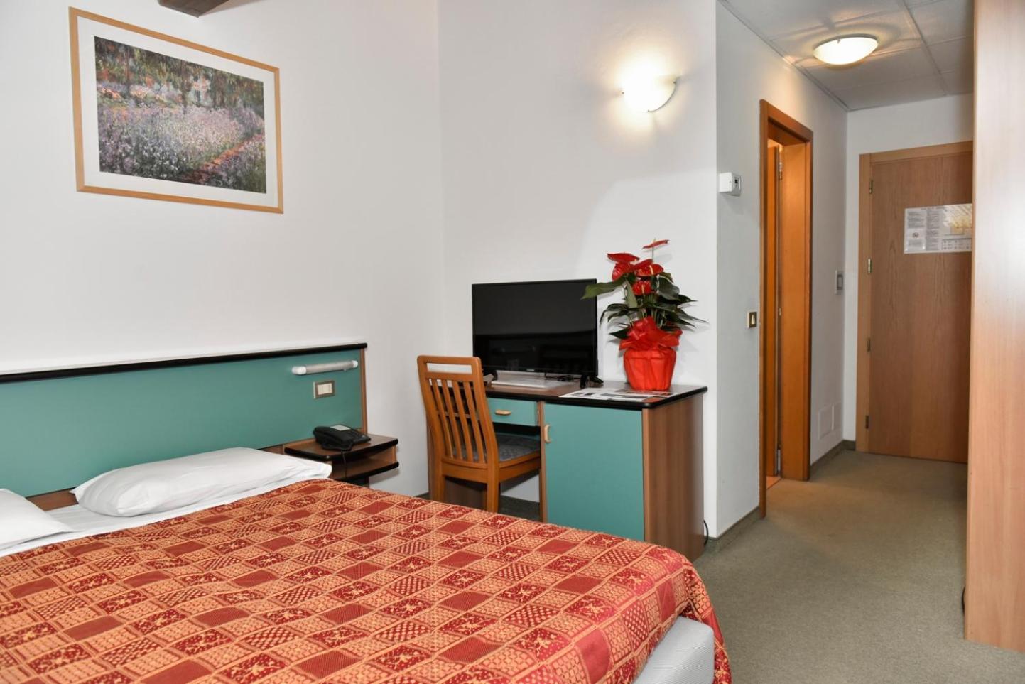 Economy Double or Twin Room