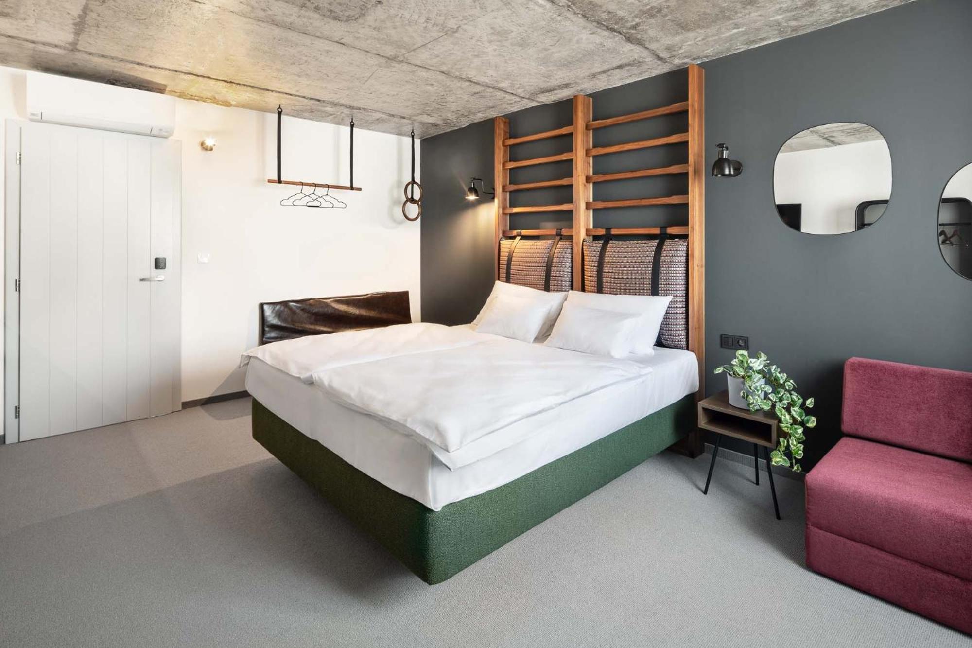 Deluxe Double Room with Extra Bed