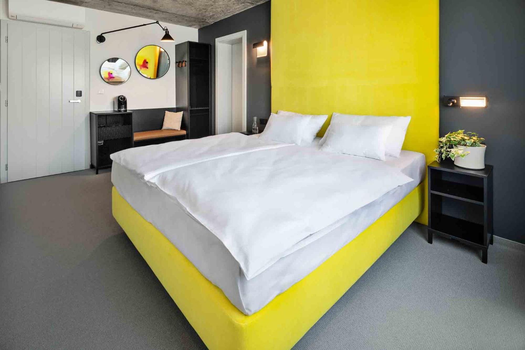 Deluxe Double Room - Photo 3