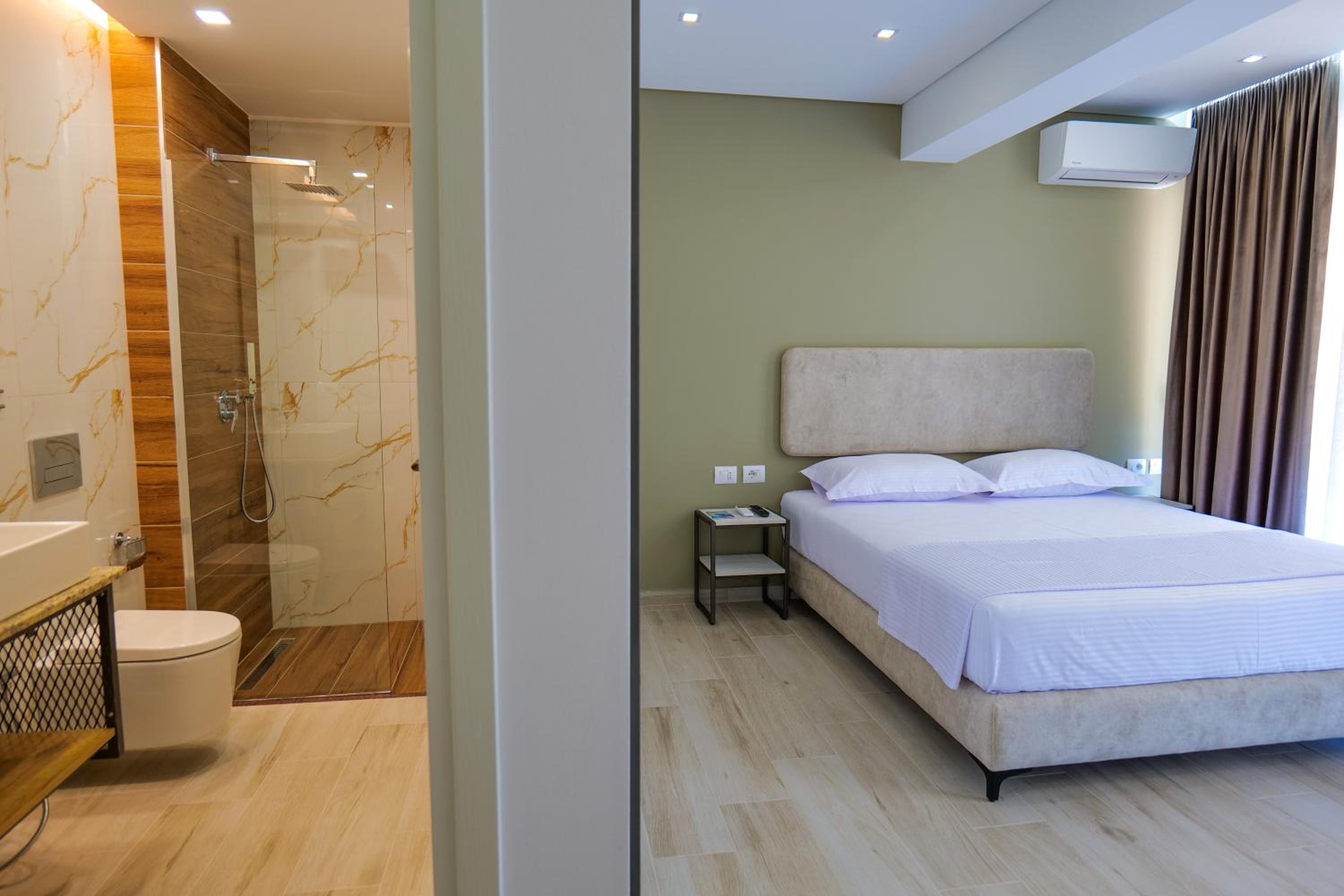 Triple Room with Balcony photo 2