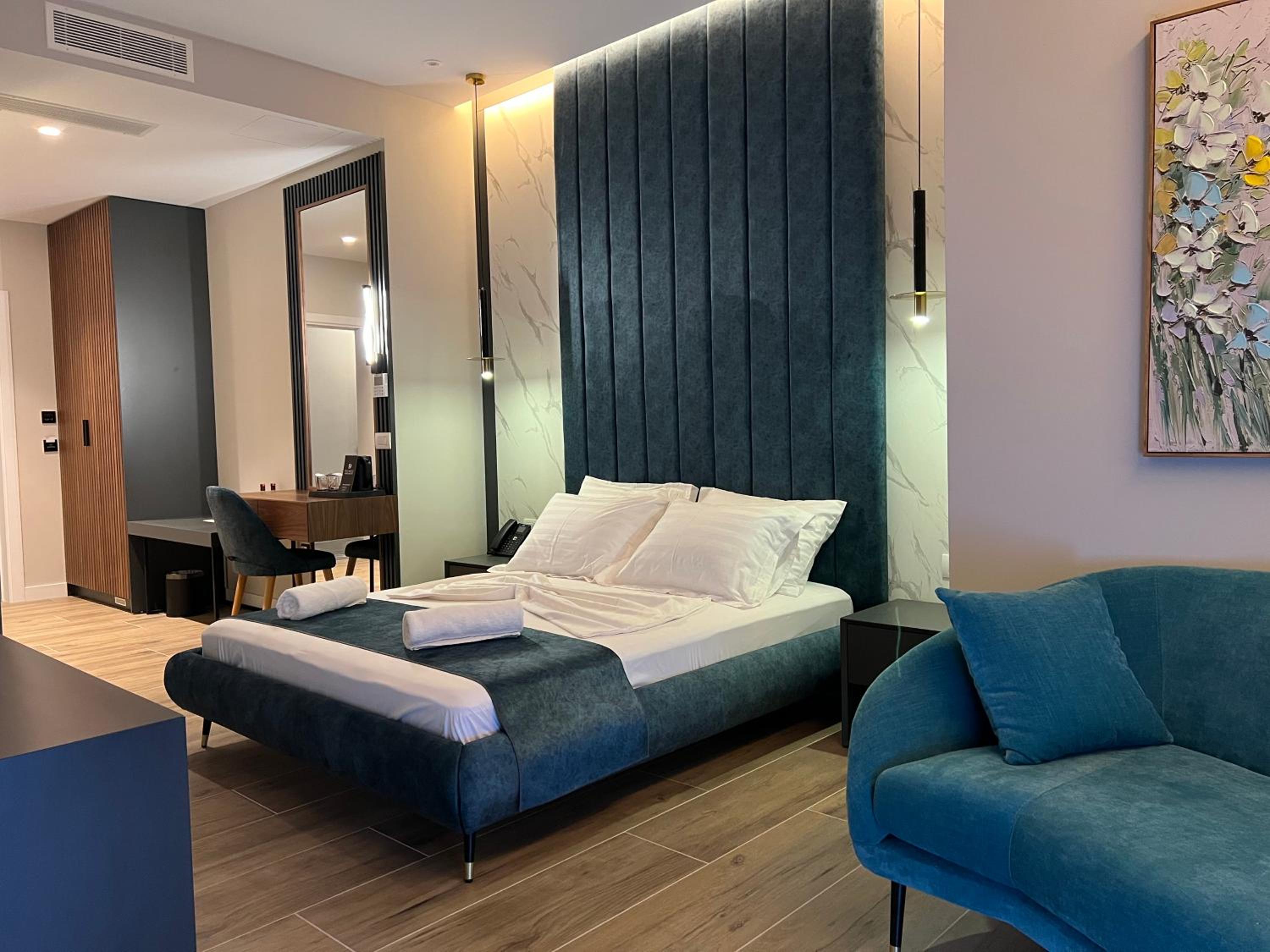 Queen Room