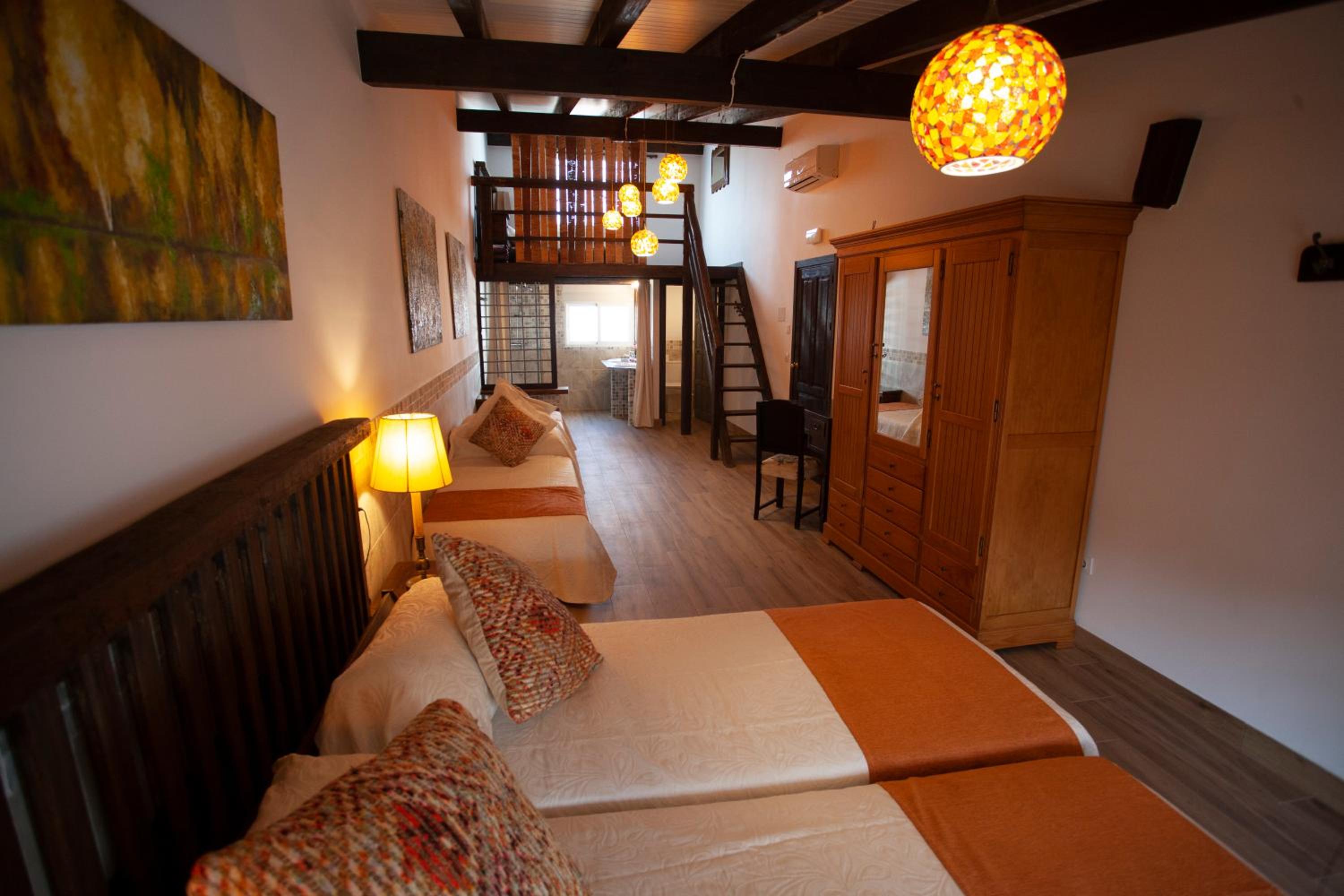 Habitación familiar con baño