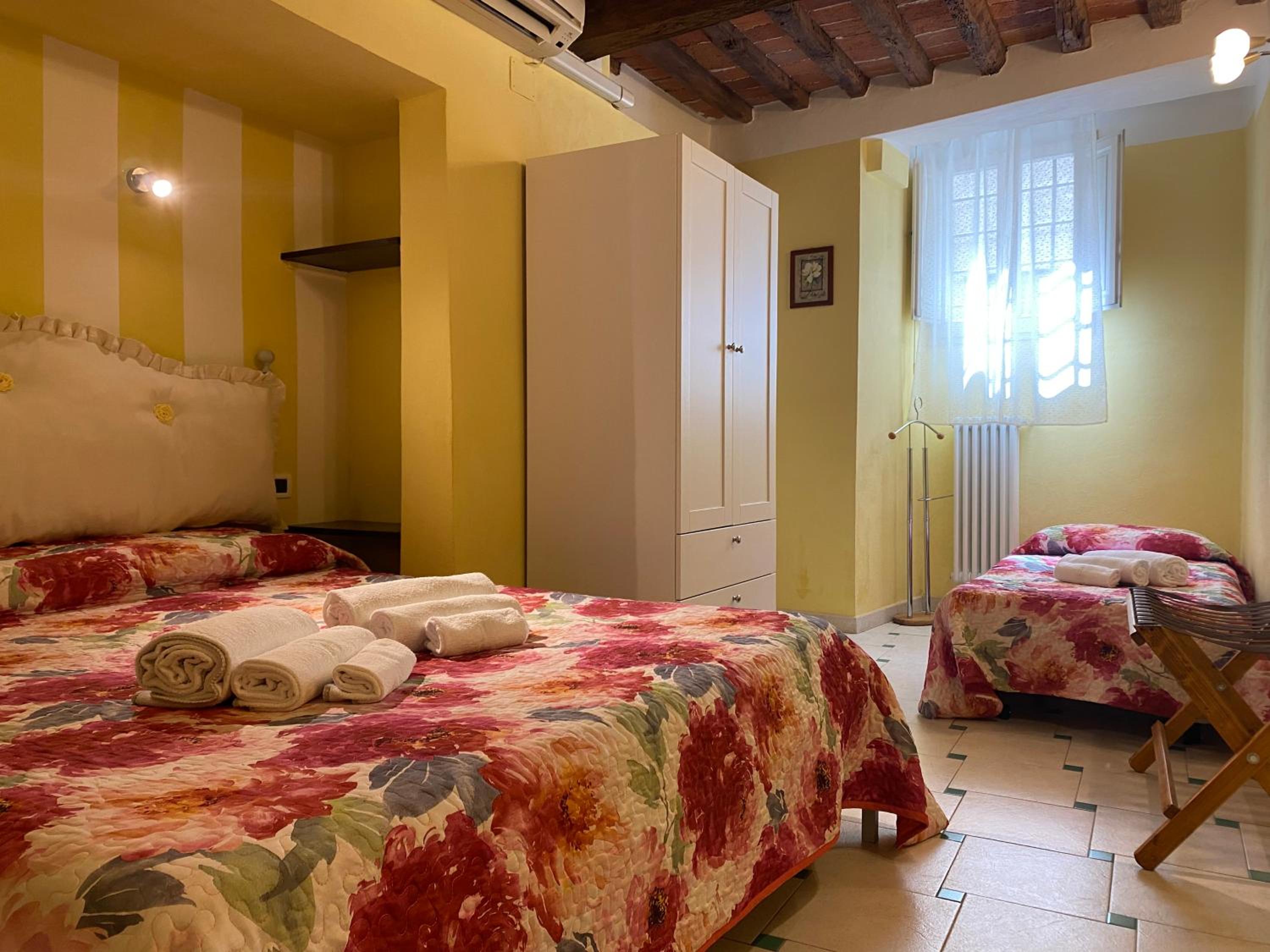 One-Bedroom Apartment - Photo 4