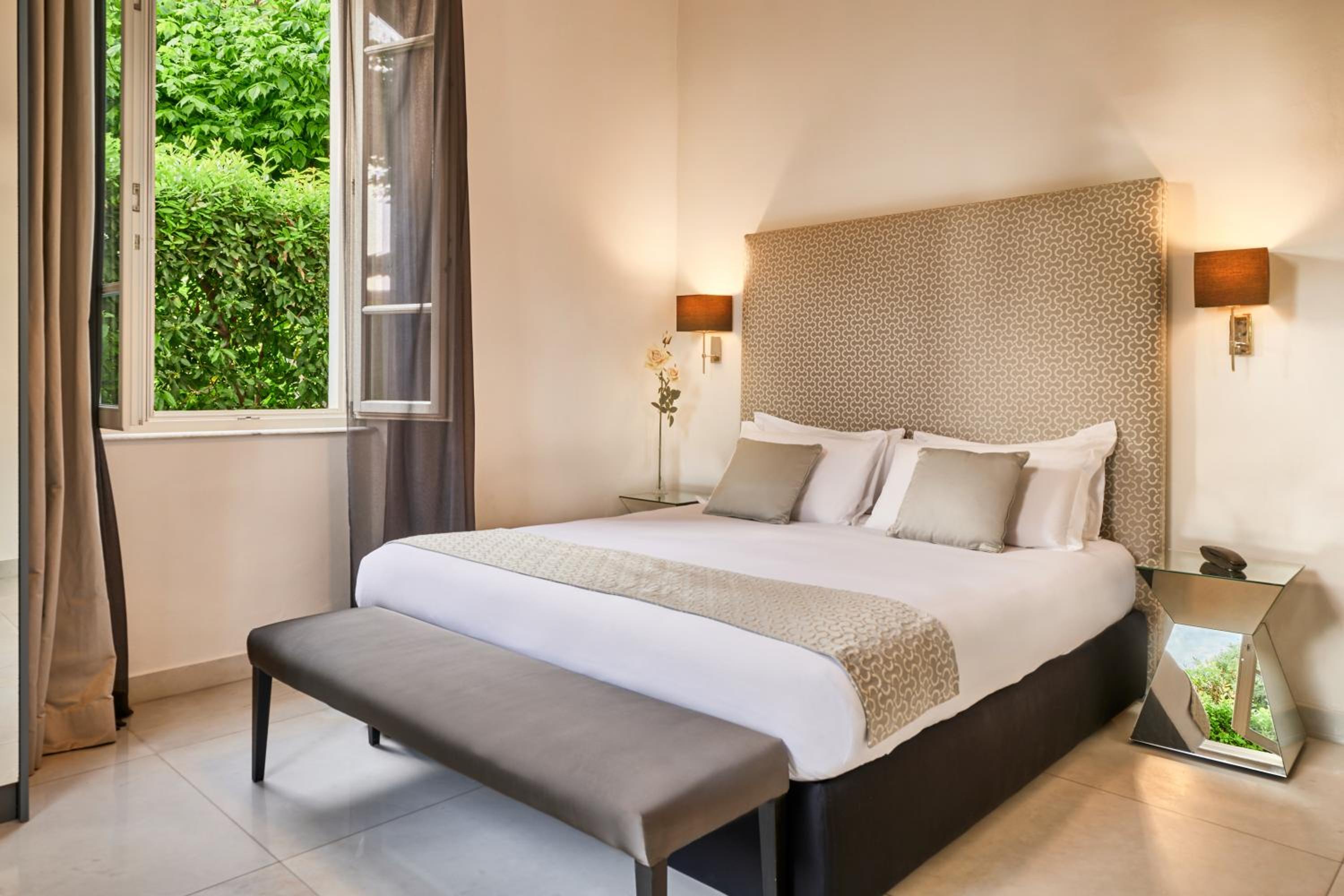 Deluxe Double Room - Annex with Spa Access - Photo 8