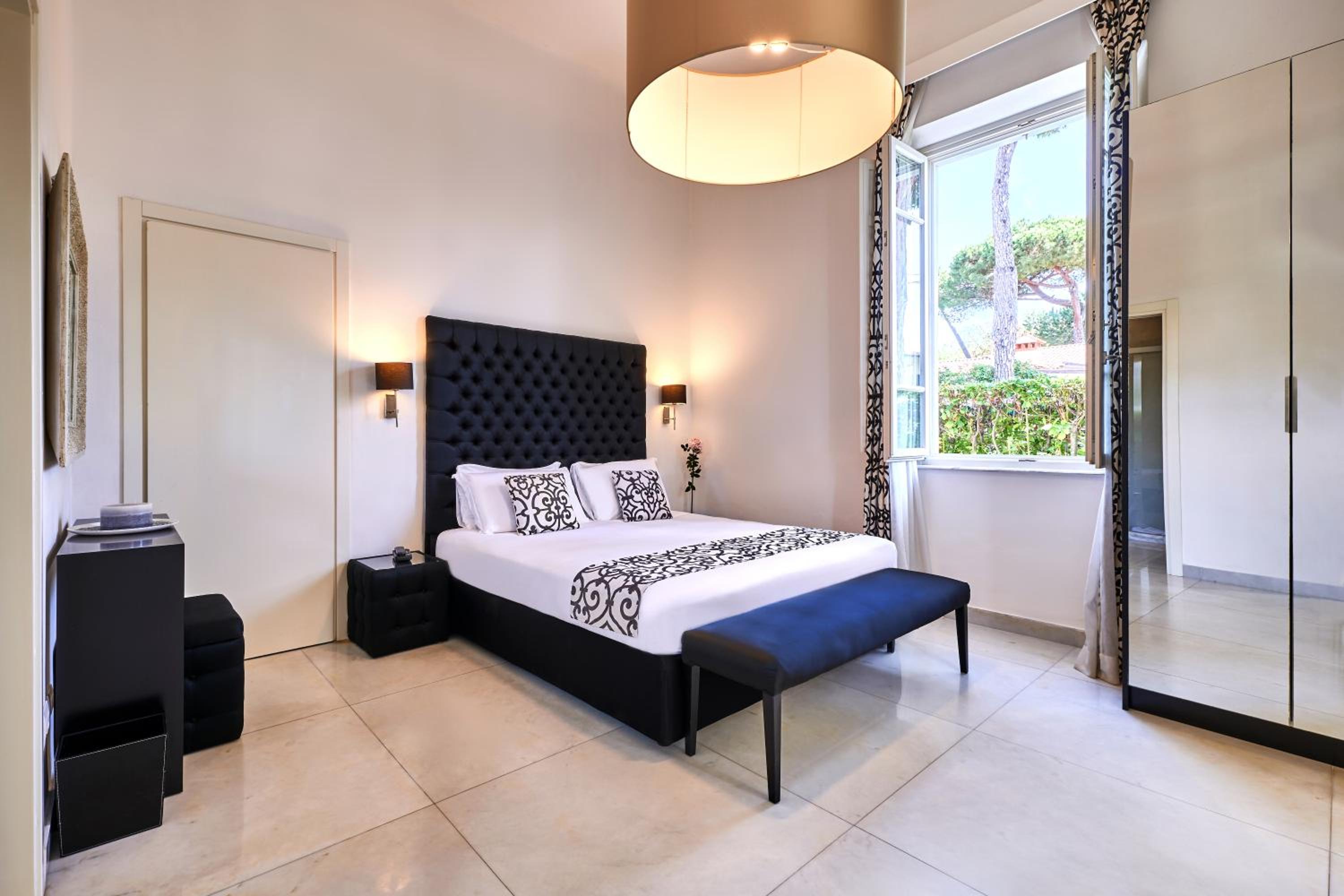 Deluxe Double Room - Annex with Spa Access - Photo 3