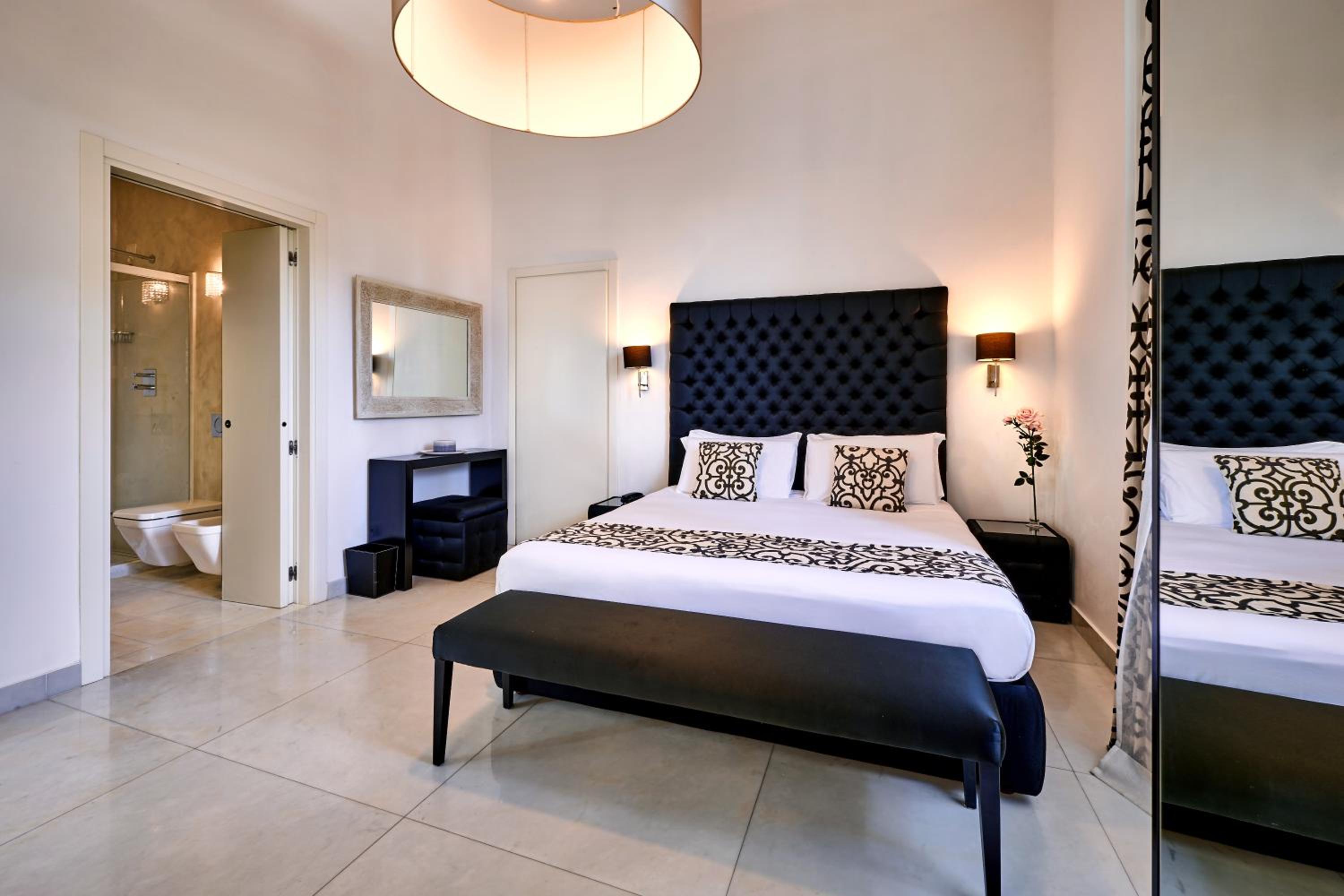 Deluxe Double Room - Annex with Spa Access - Photo 4