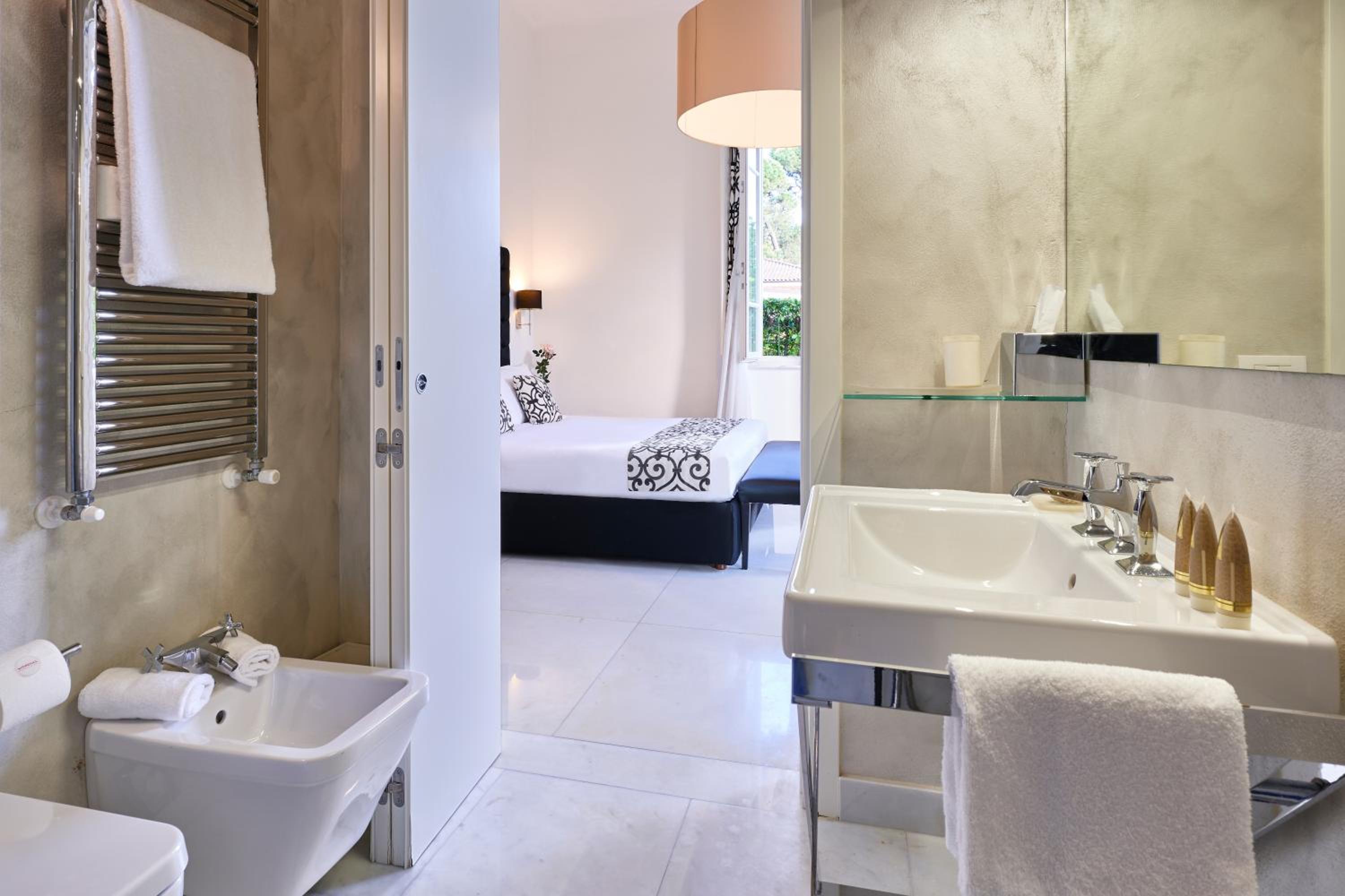 Deluxe Double Room - Annex with Spa Access - Photo 6