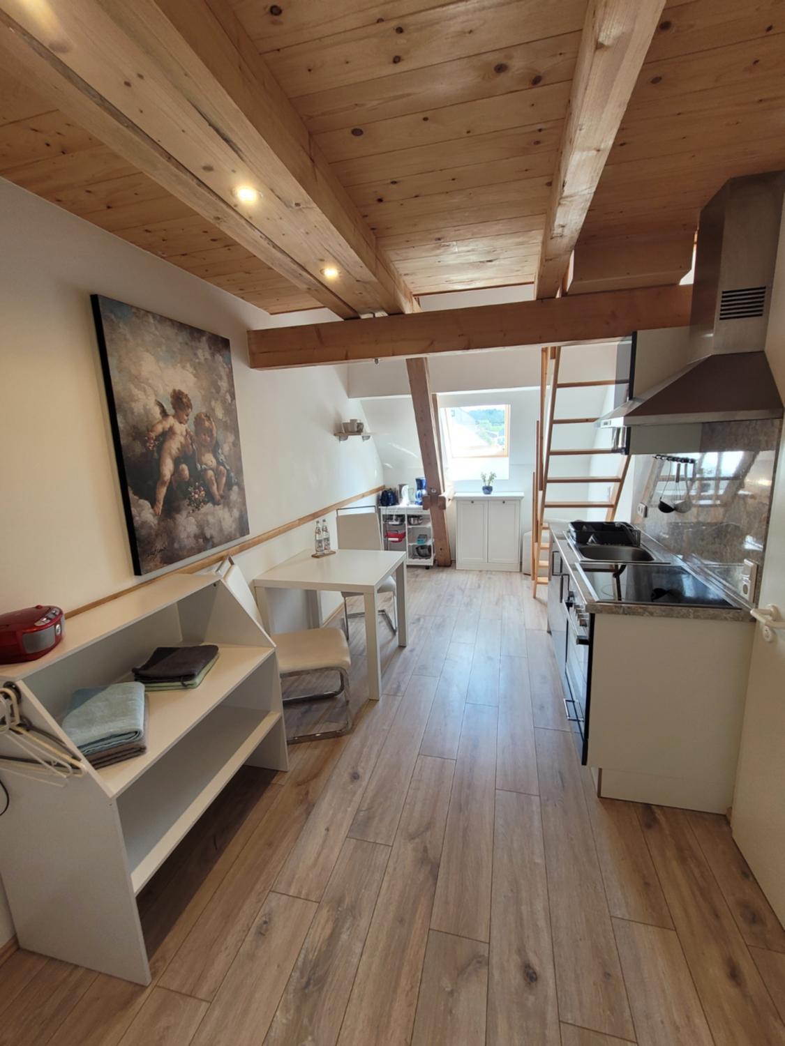 Apartment - Split Level photo 2