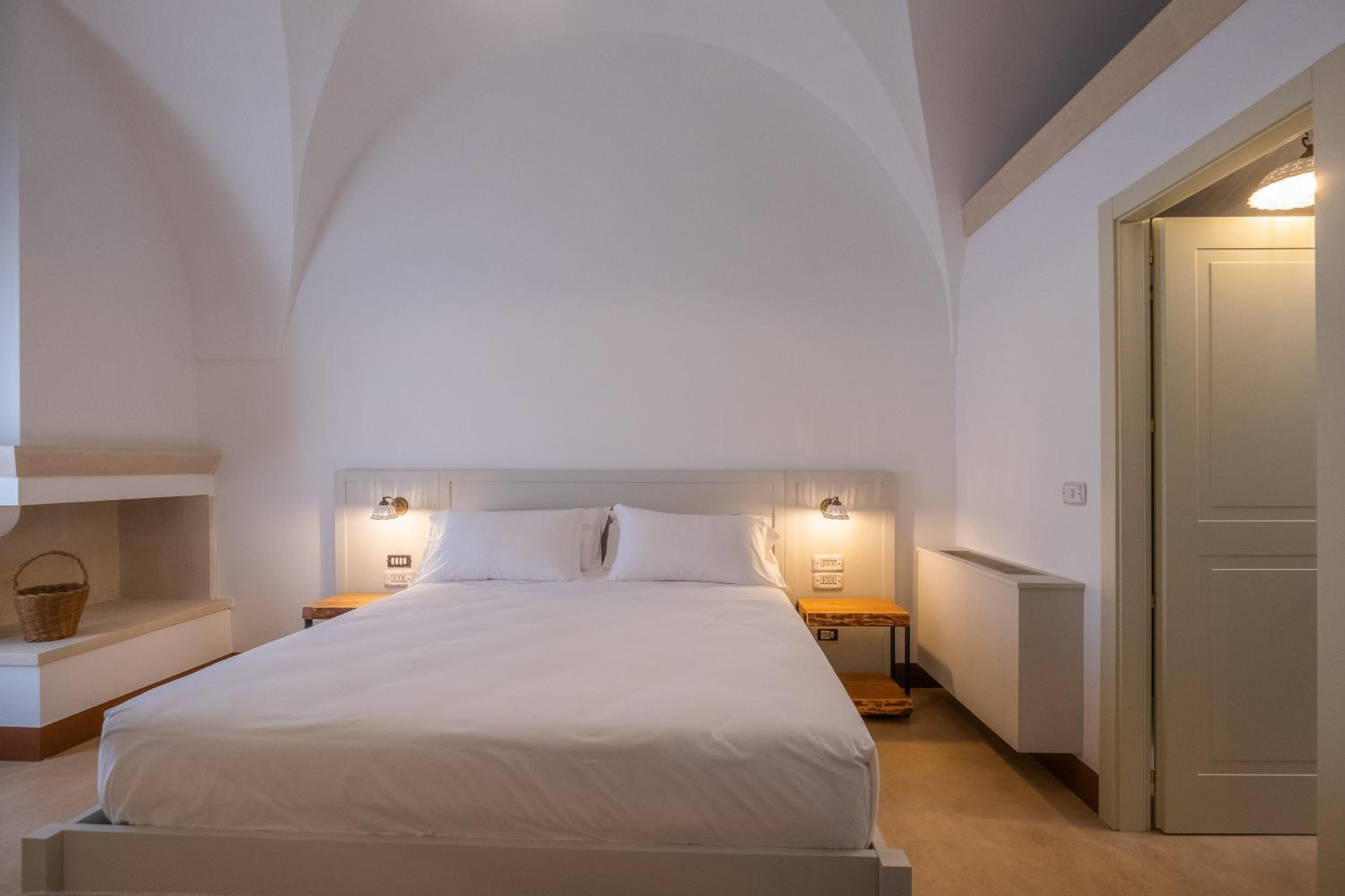 Small Double Room photo 1