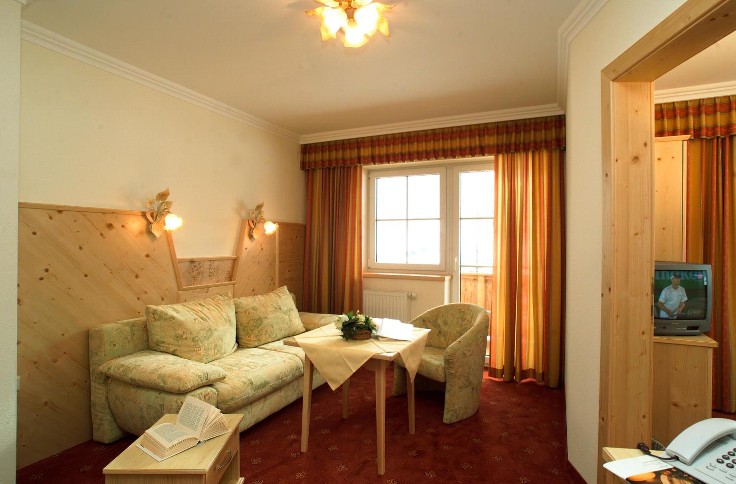 Two-Bedroom Family Room - Photo 4
