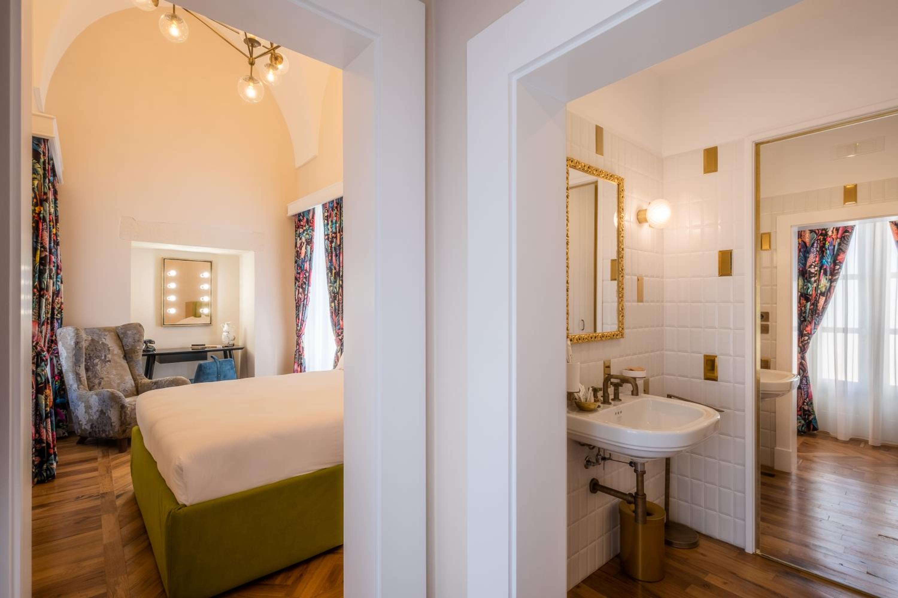 Superior Double Room - Photo 8