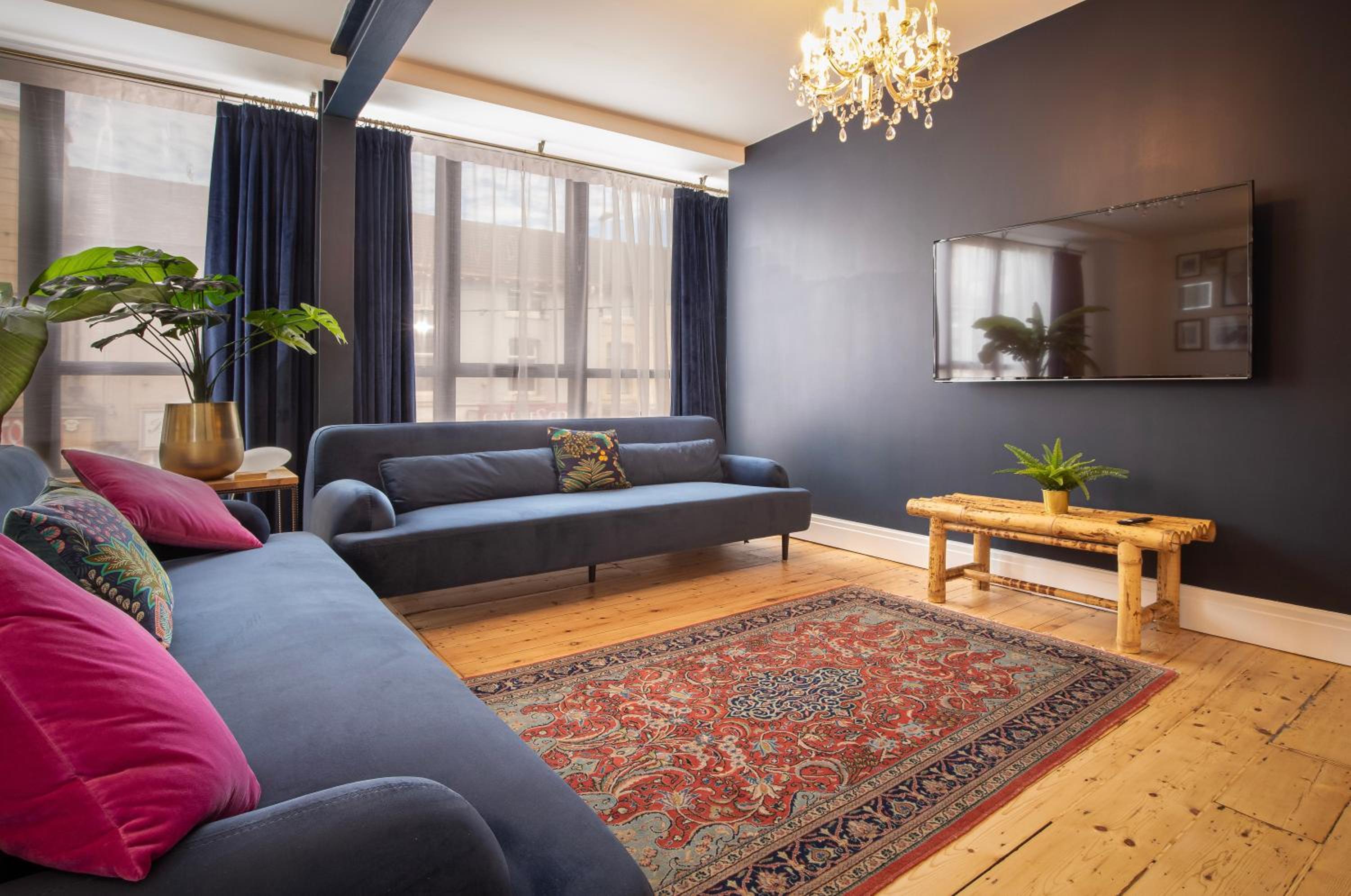 Two-Bedroom Apartment - Photo 9