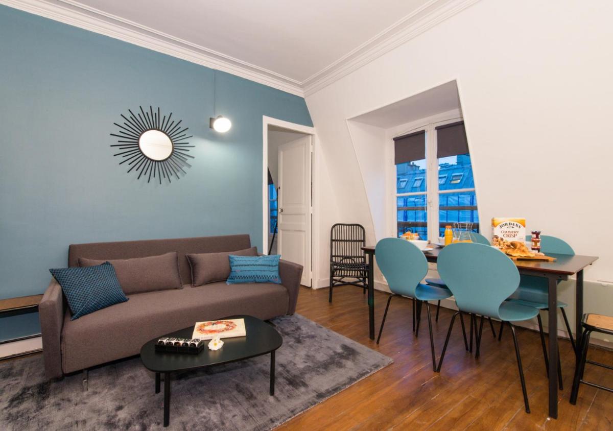 Apartment photo 2