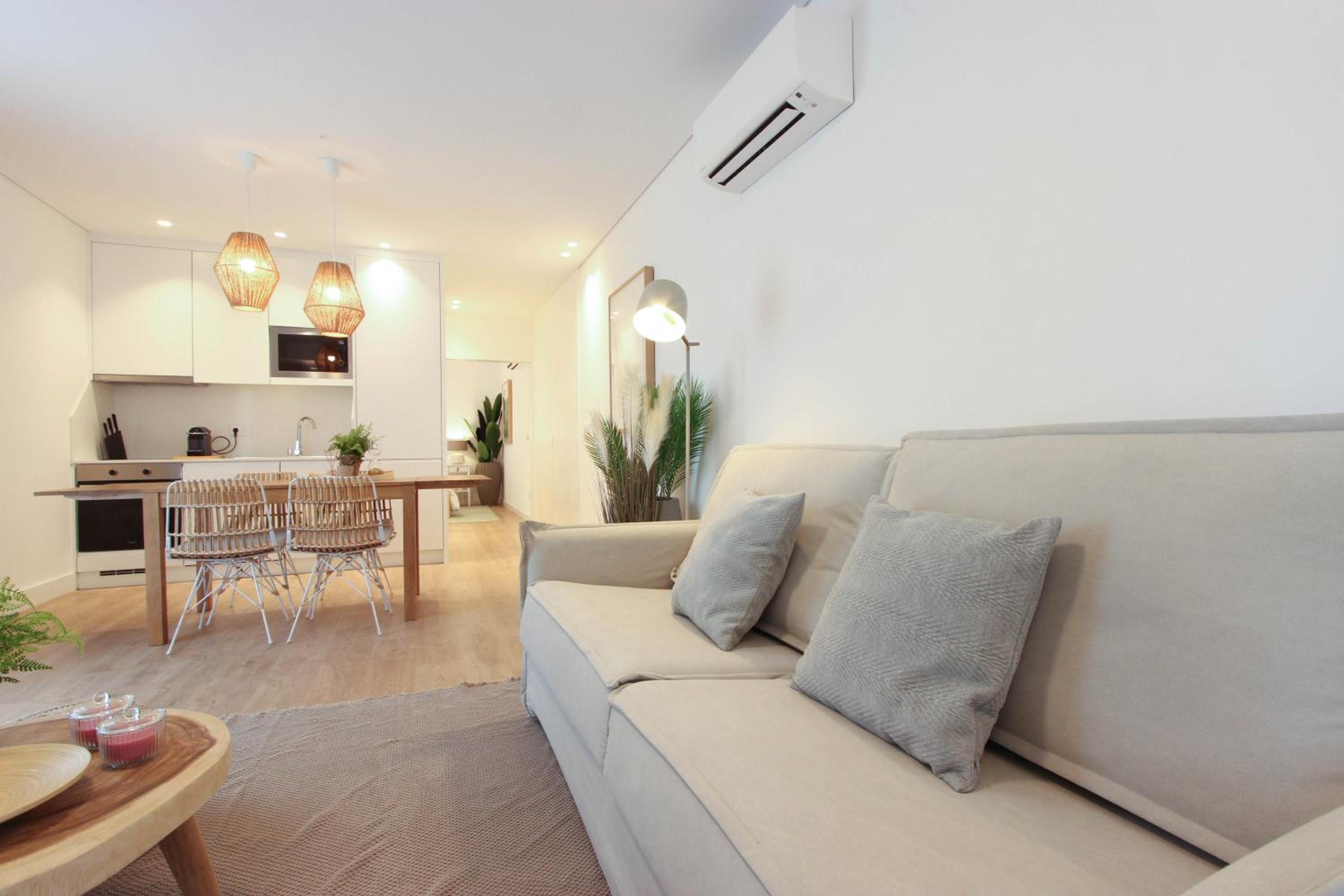 Apartment photo 2