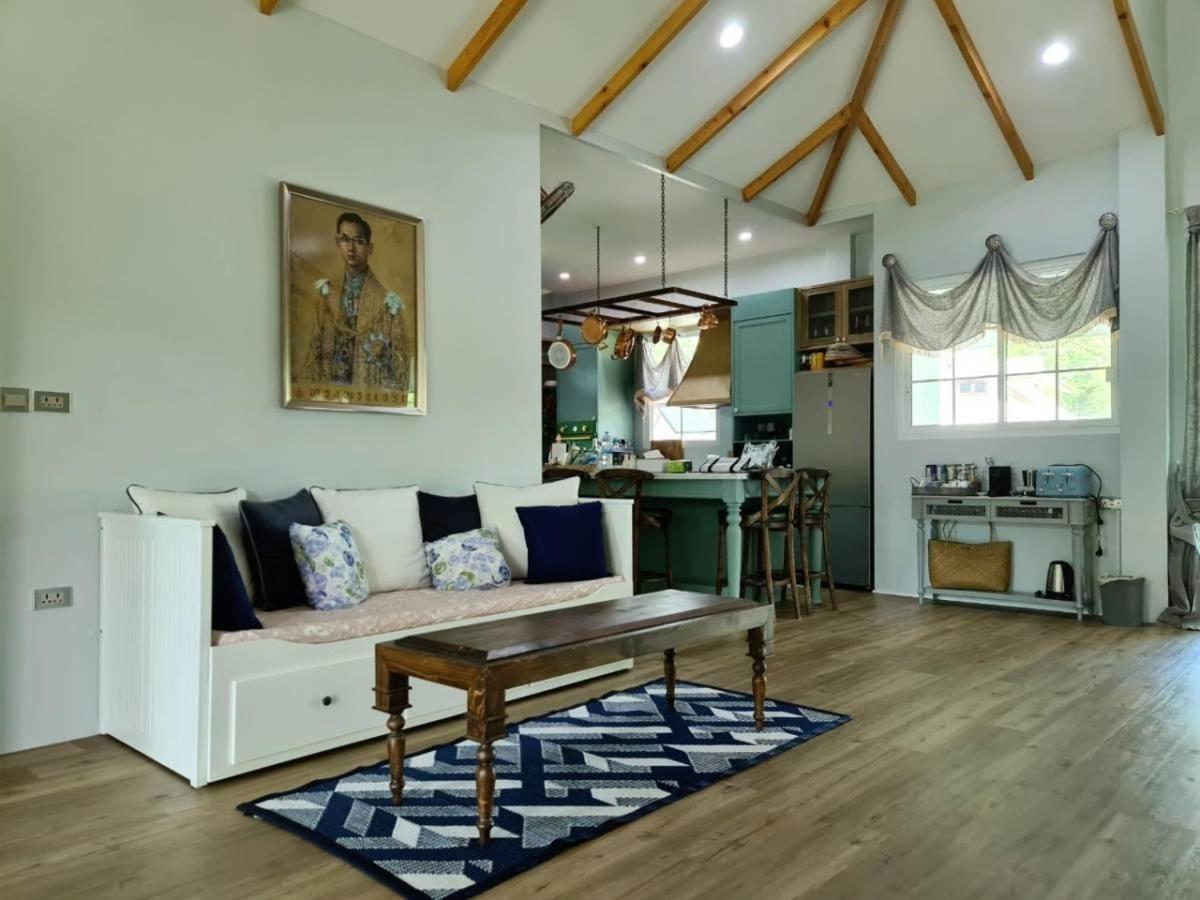 Three-Bedroom House photo 1