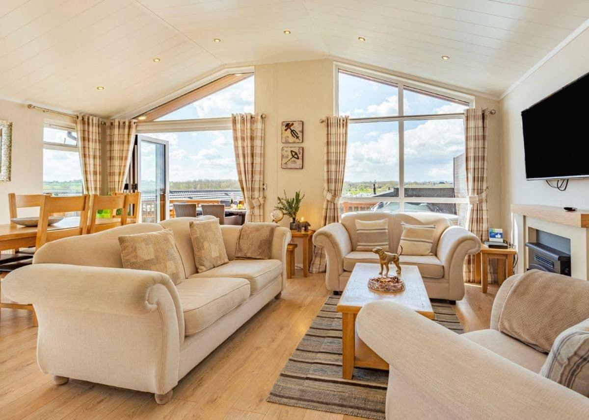 Three-Bedroom Lodge