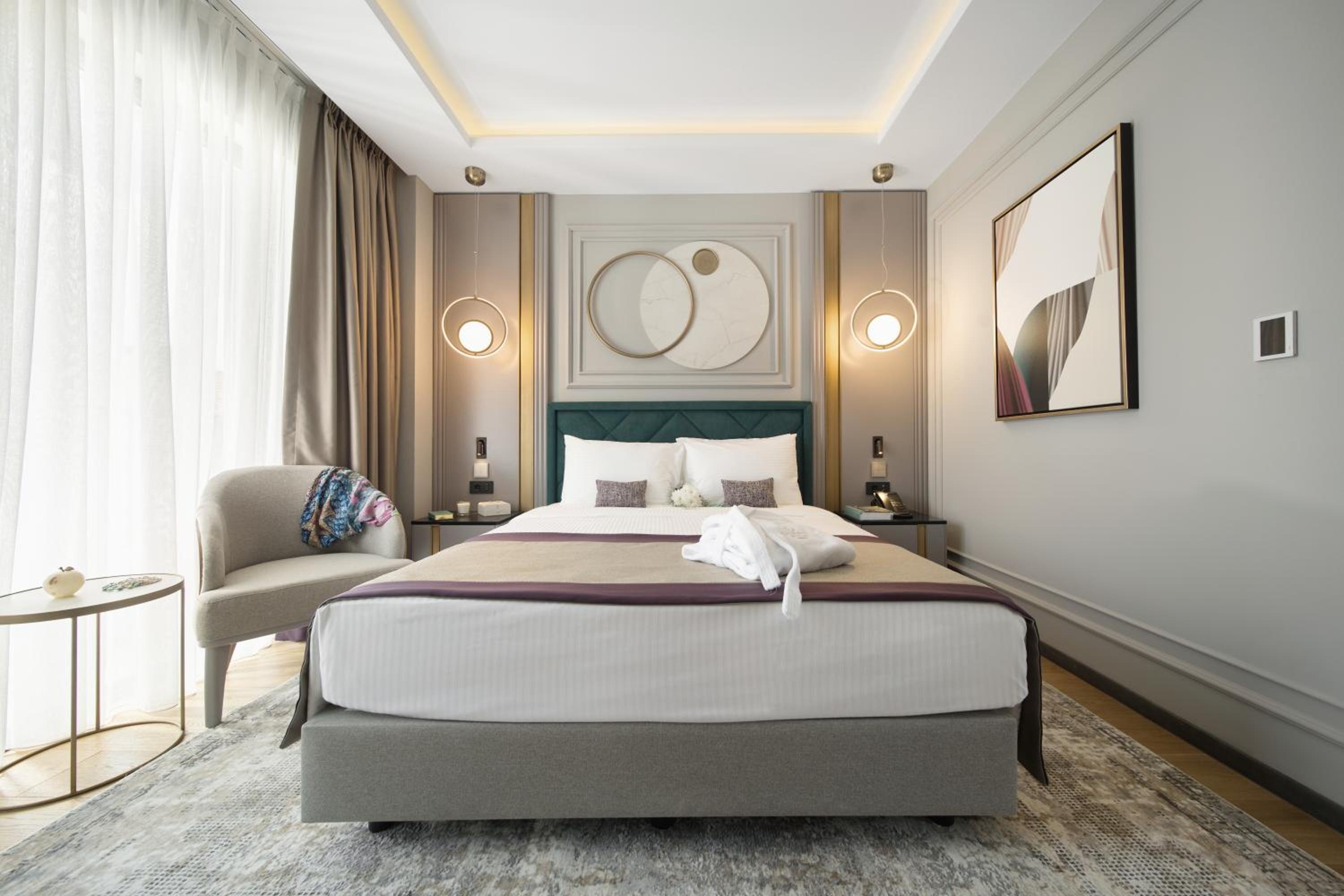 Suite with Side Sea View - Photo 8