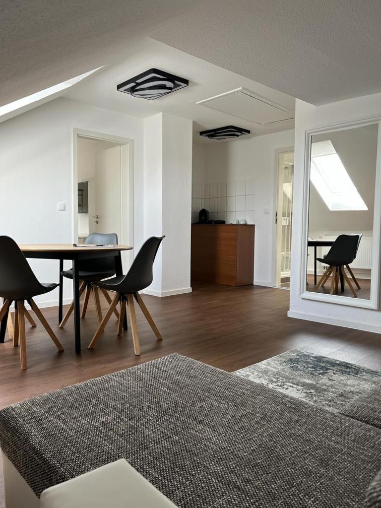Family Studio - Photo 6