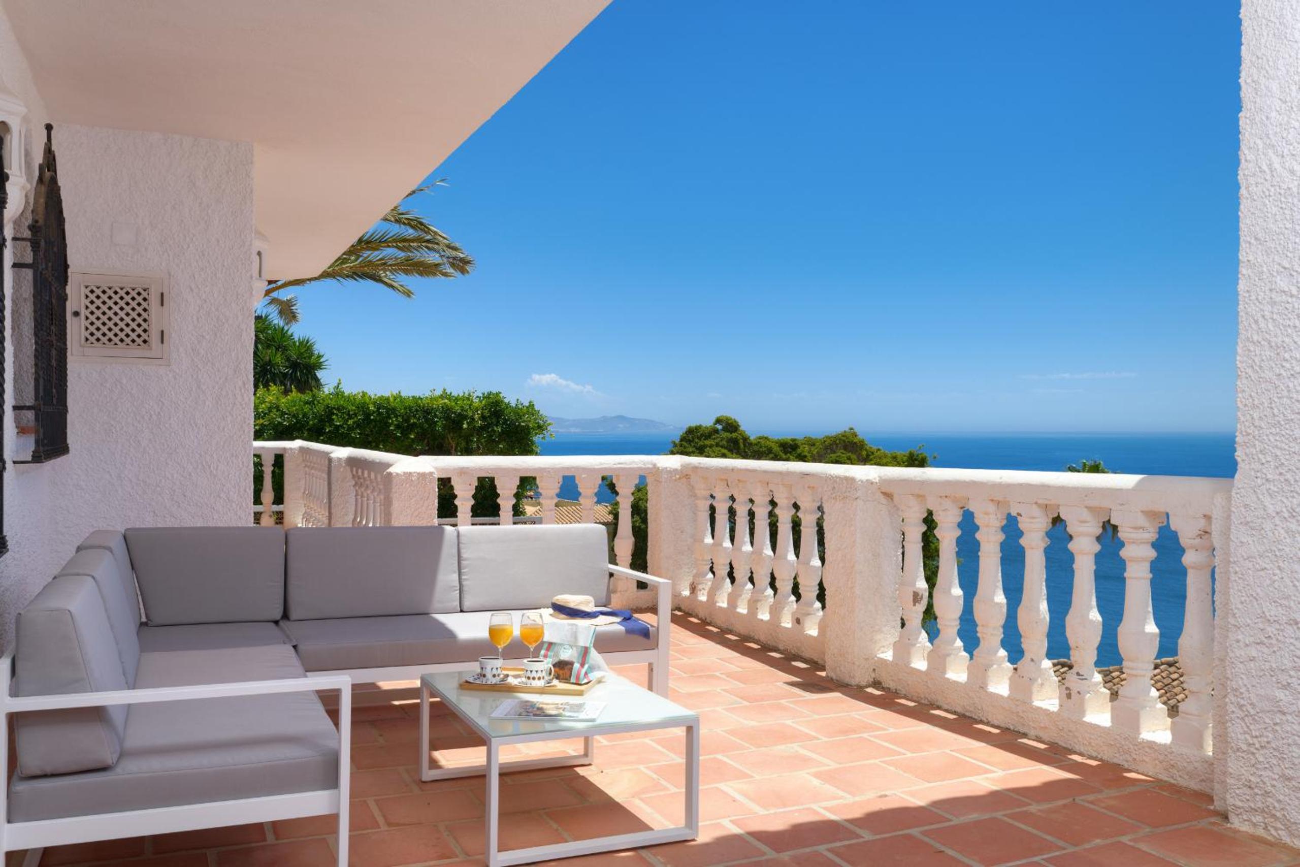 Villa with Private Pool photo 3