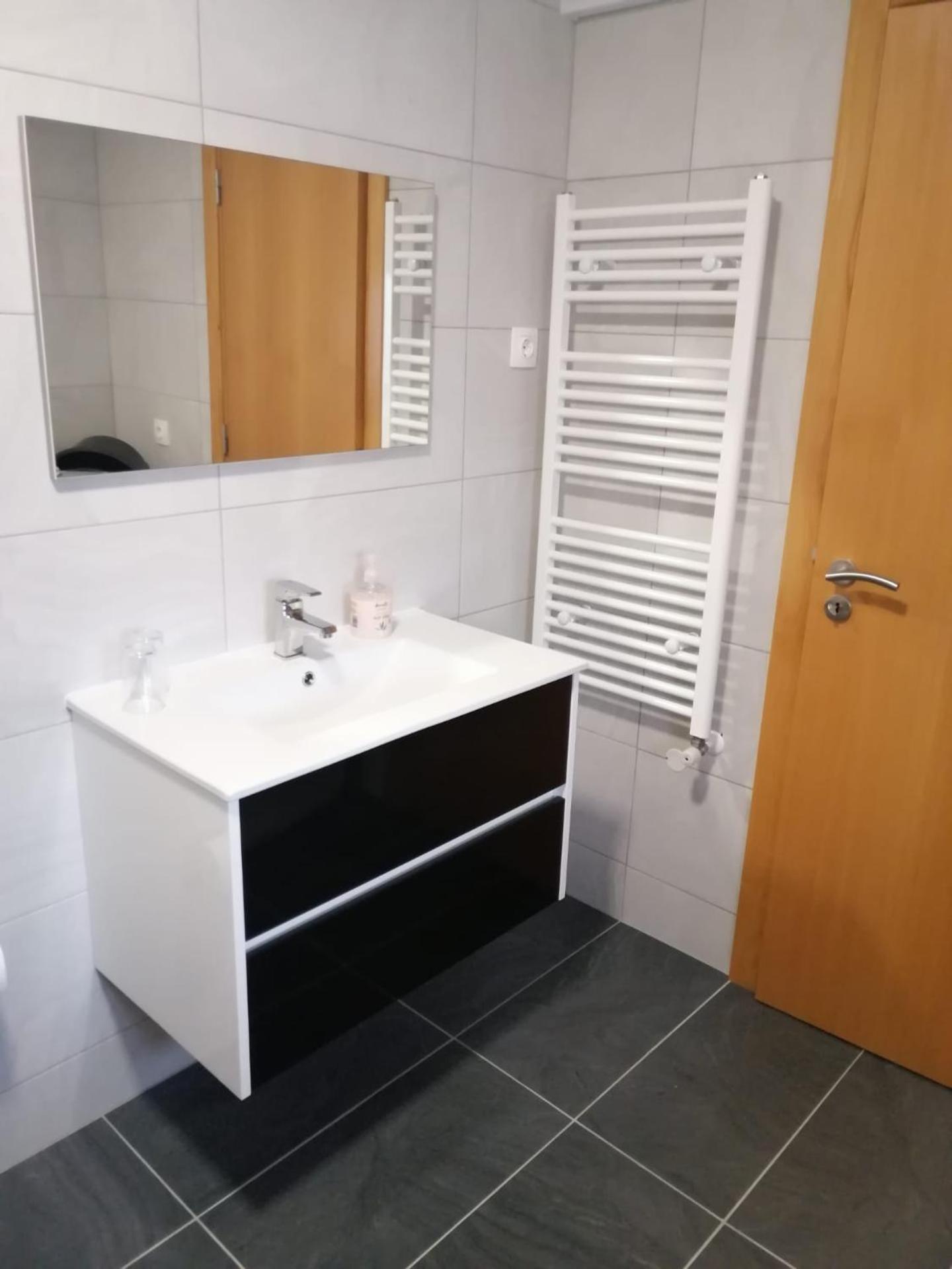 Two-Bedroom House - Photo 11